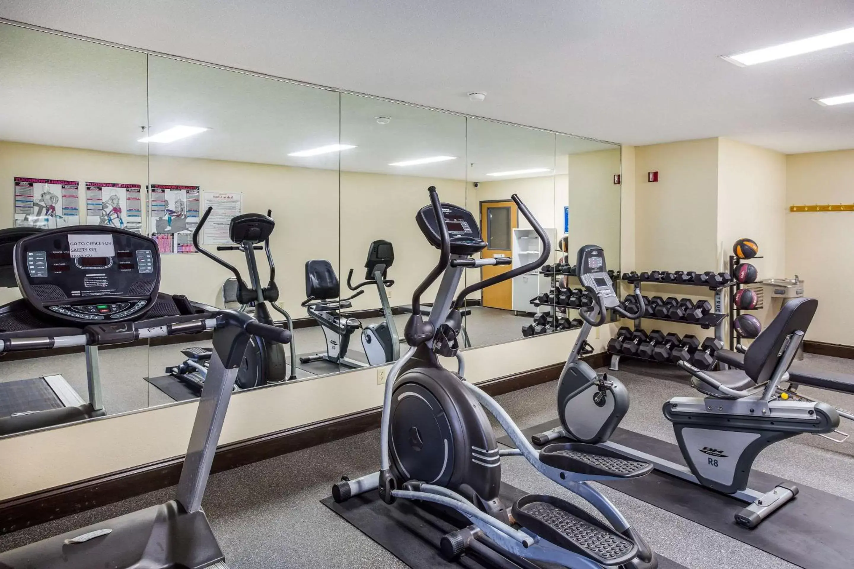 Activities, Fitness Center/Facilities in Comfort Inn Charleston, WV