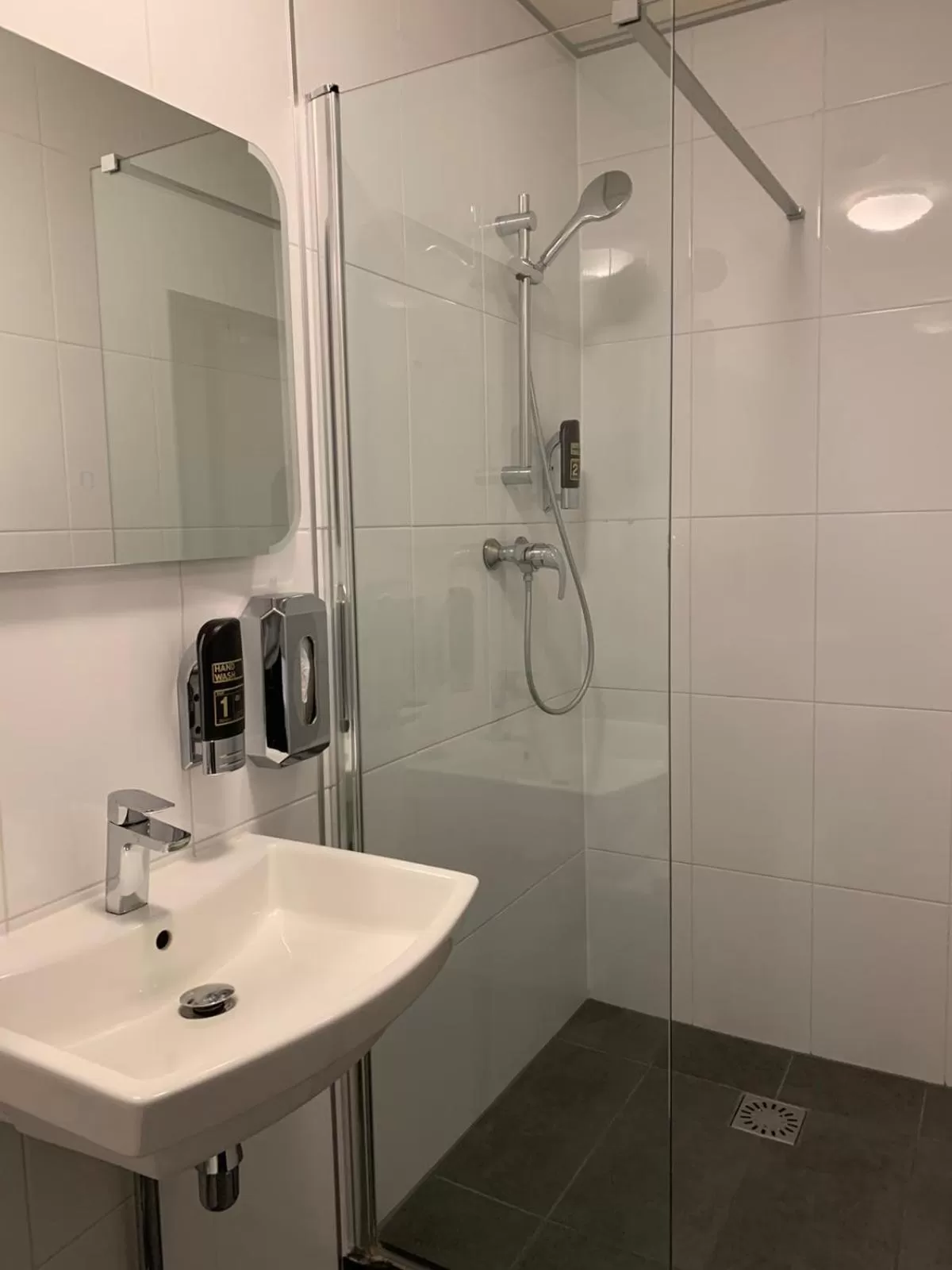 Bathroom in Hotel De Looier