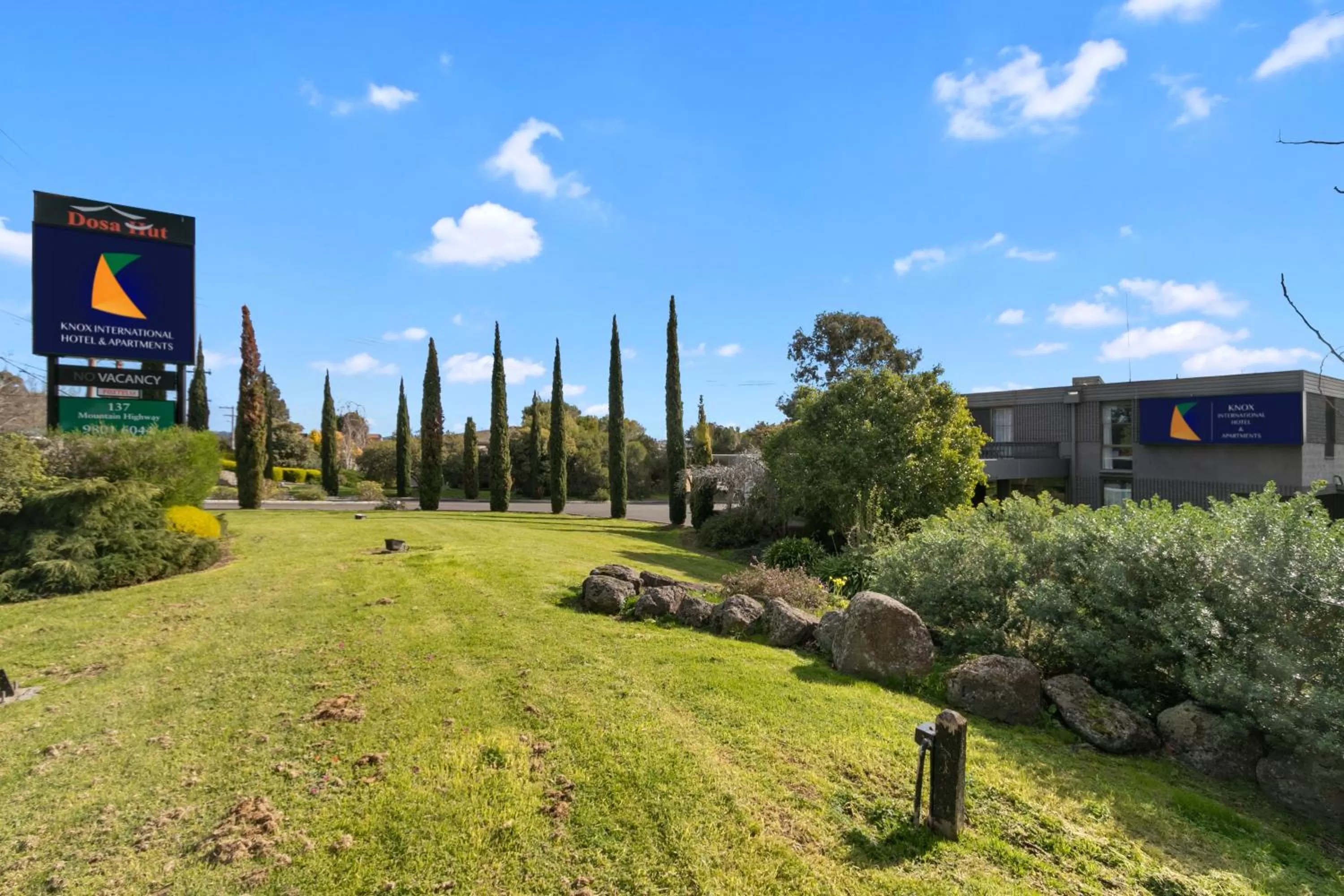 Knox International Hotel and Apartments