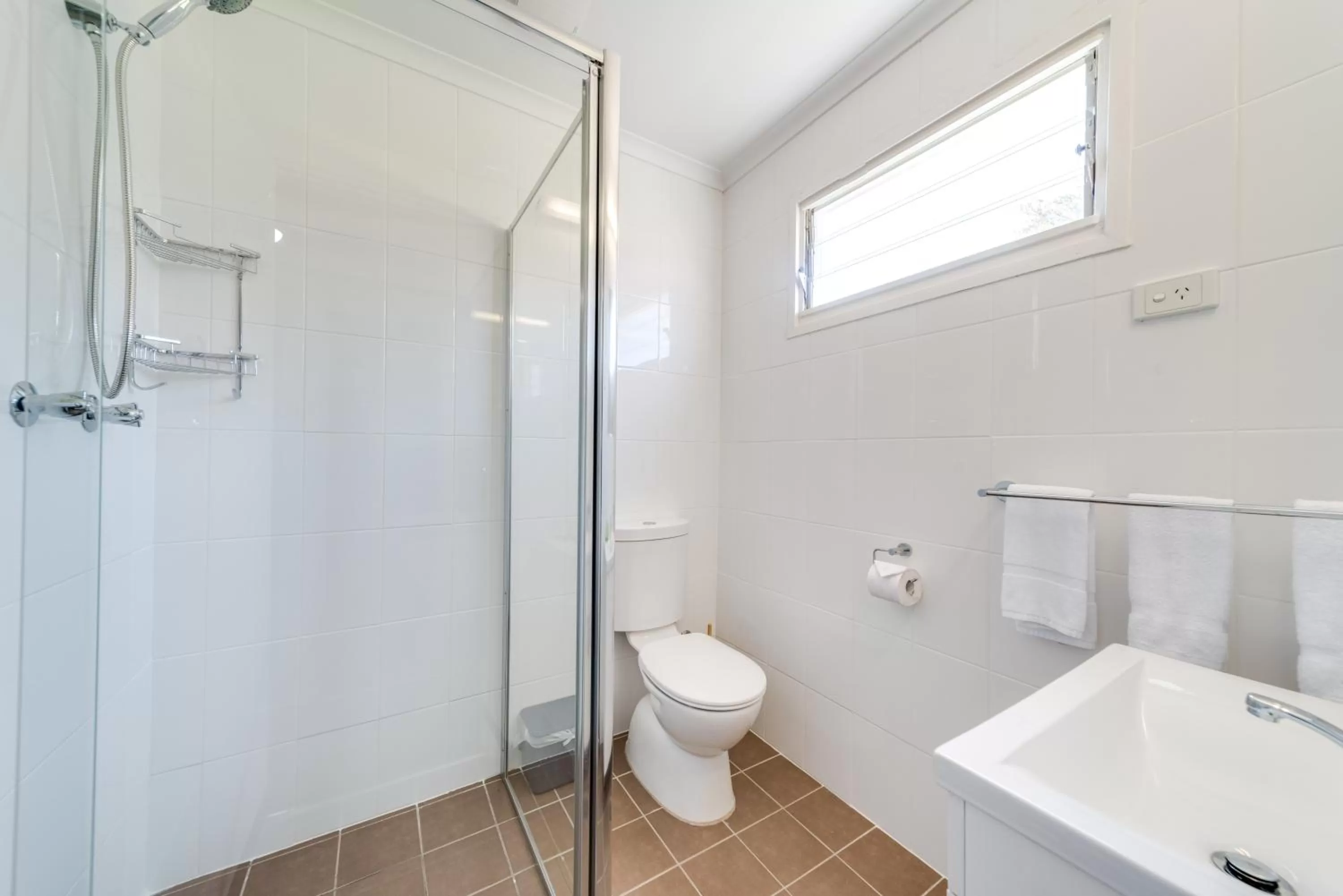 Shower in Black Sheep Motel Goulburn