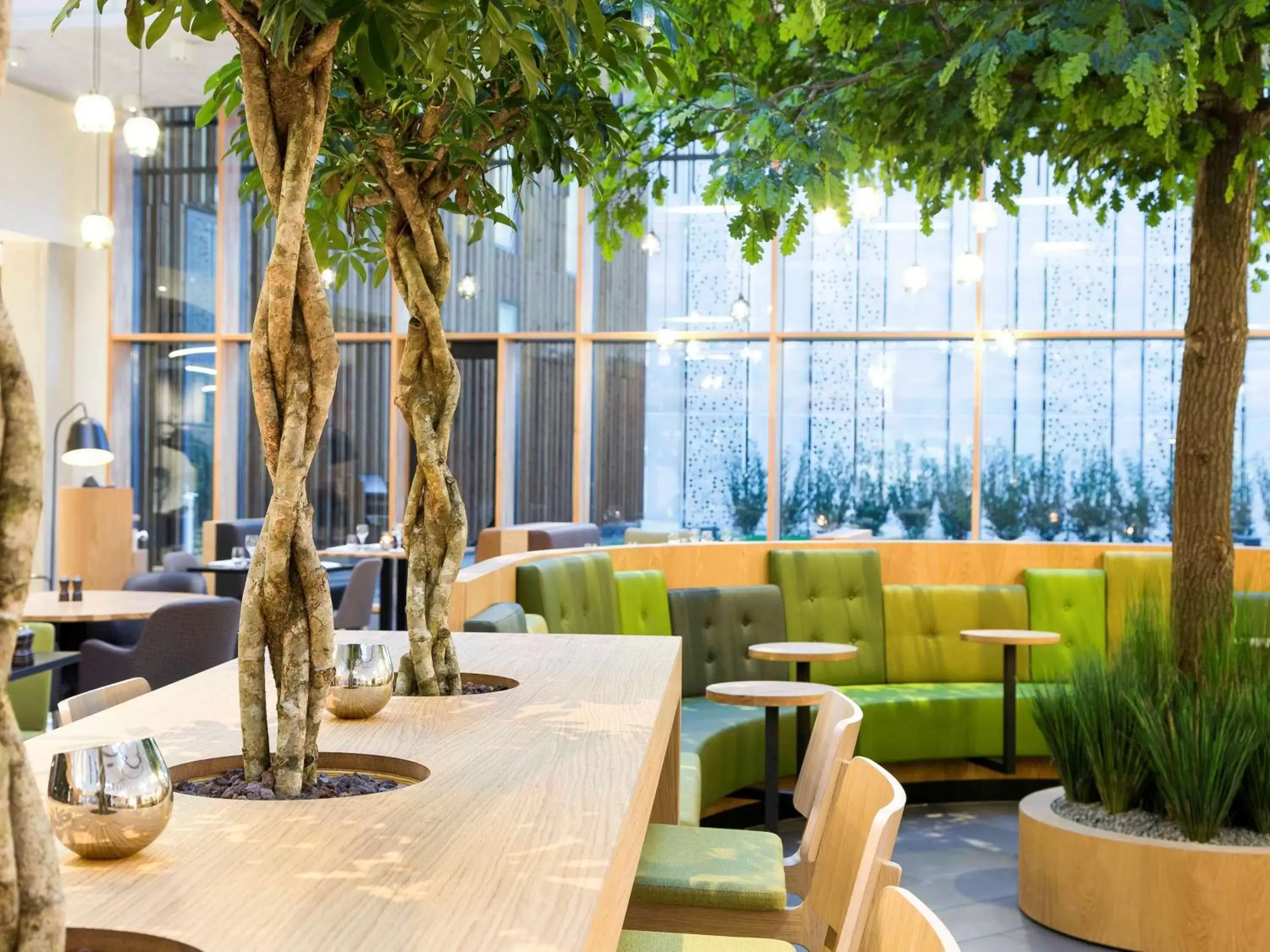 Property building, Restaurant/Places to Eat in Novotel Amsterdam Schiphol Airport