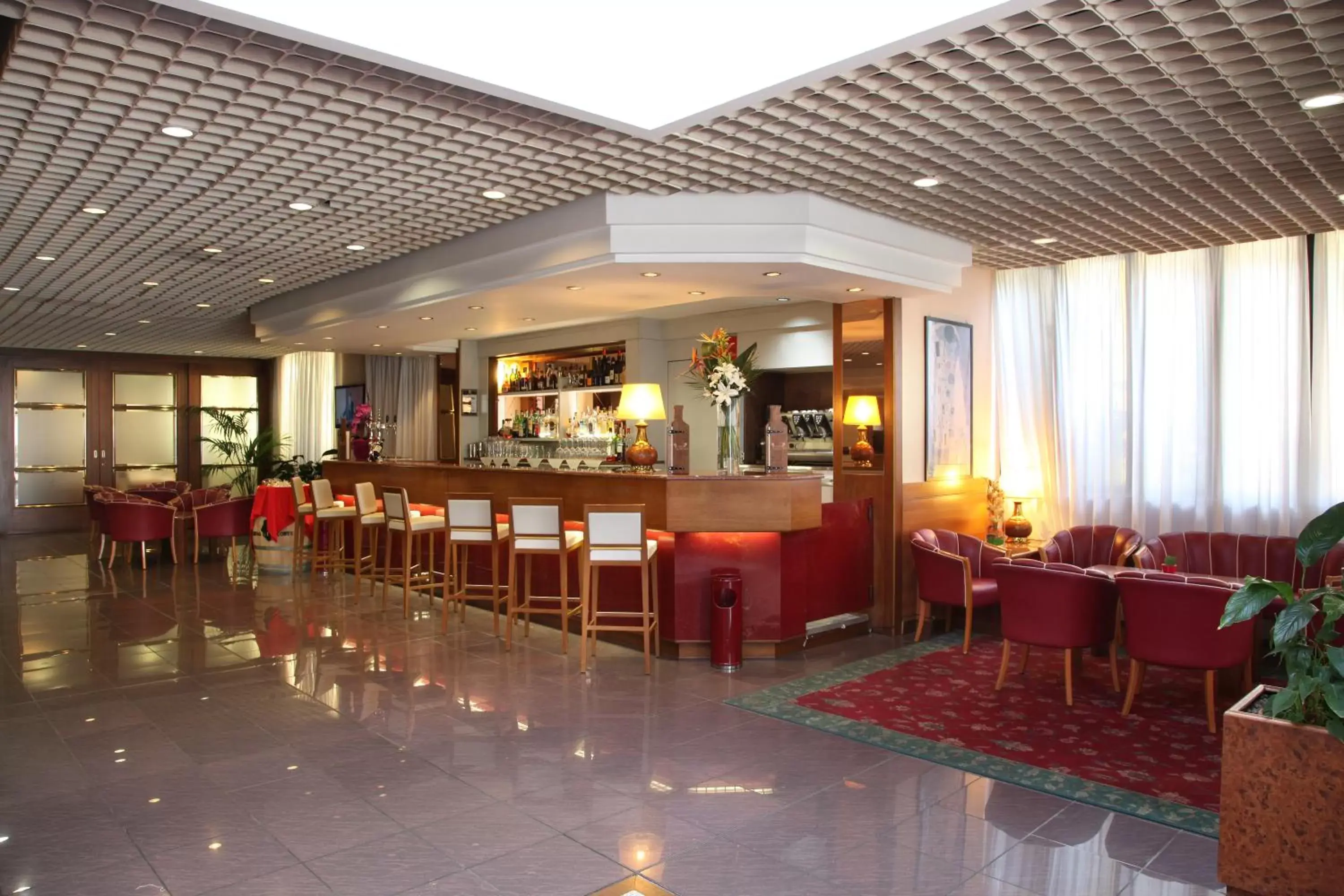 Lounge or bar, Restaurant/Places to Eat in Hotel Maxim