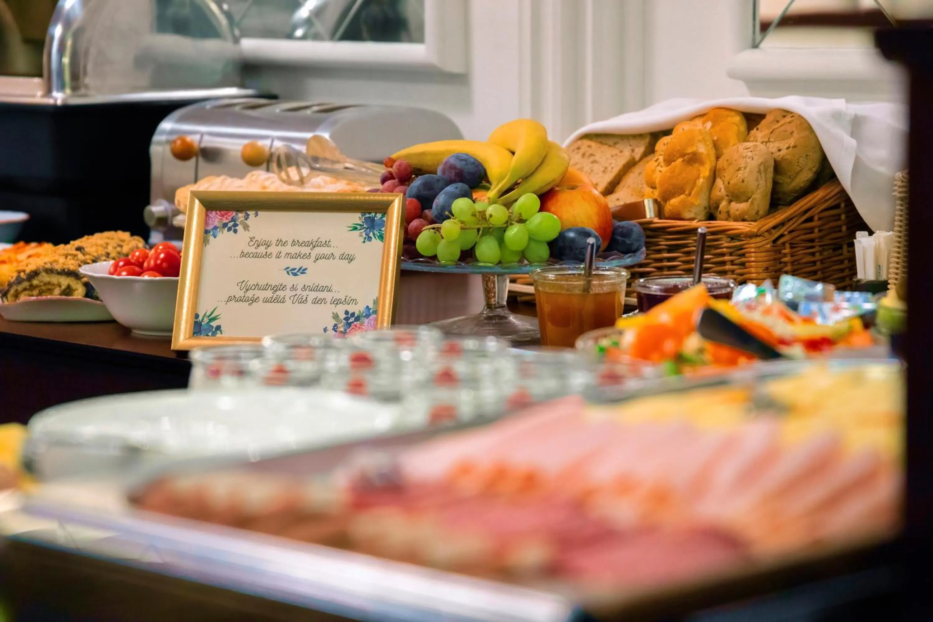 Breakfast in Sibelius Apartments