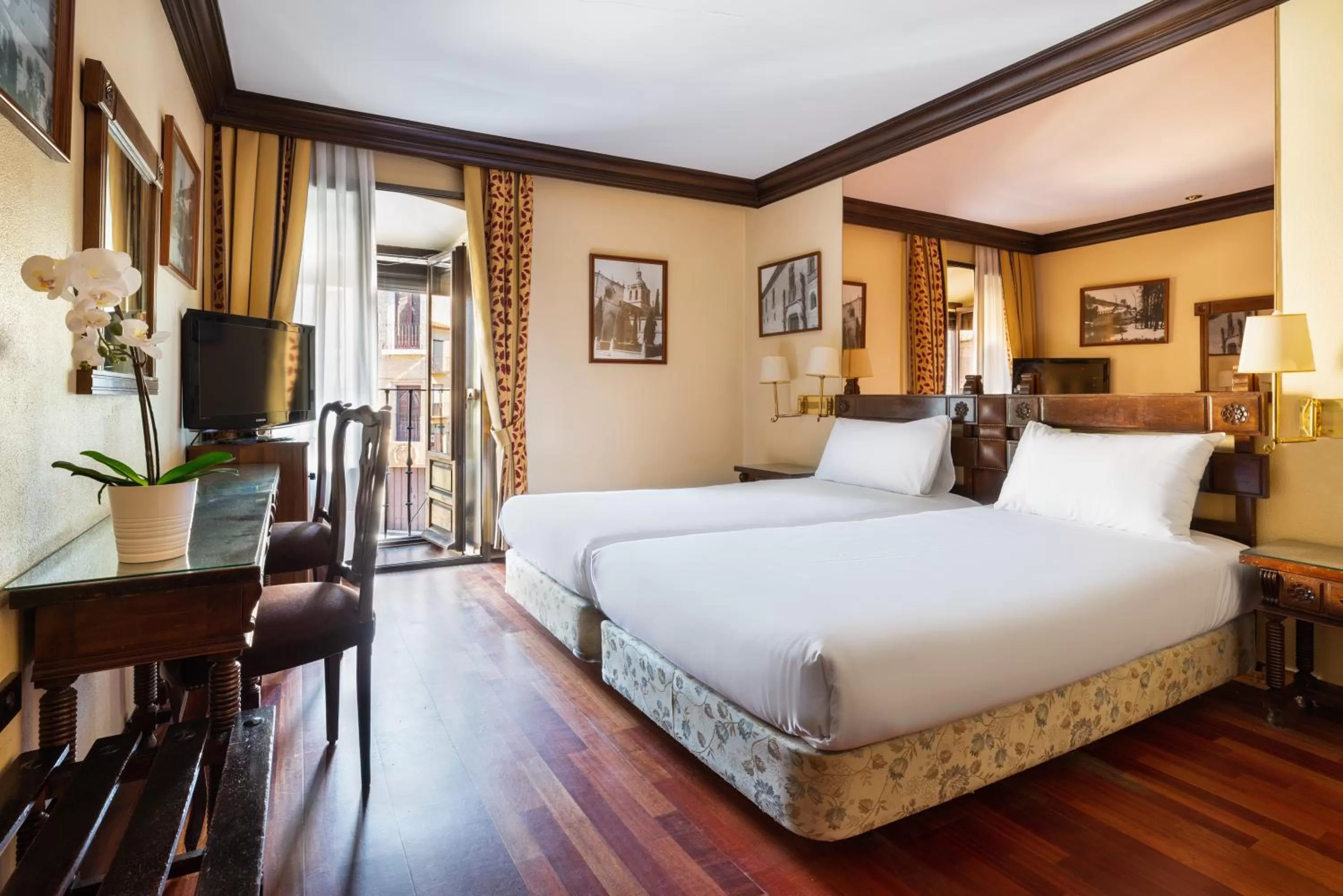 Photo of the whole room, Bed in Crisol Conde Rodrigo