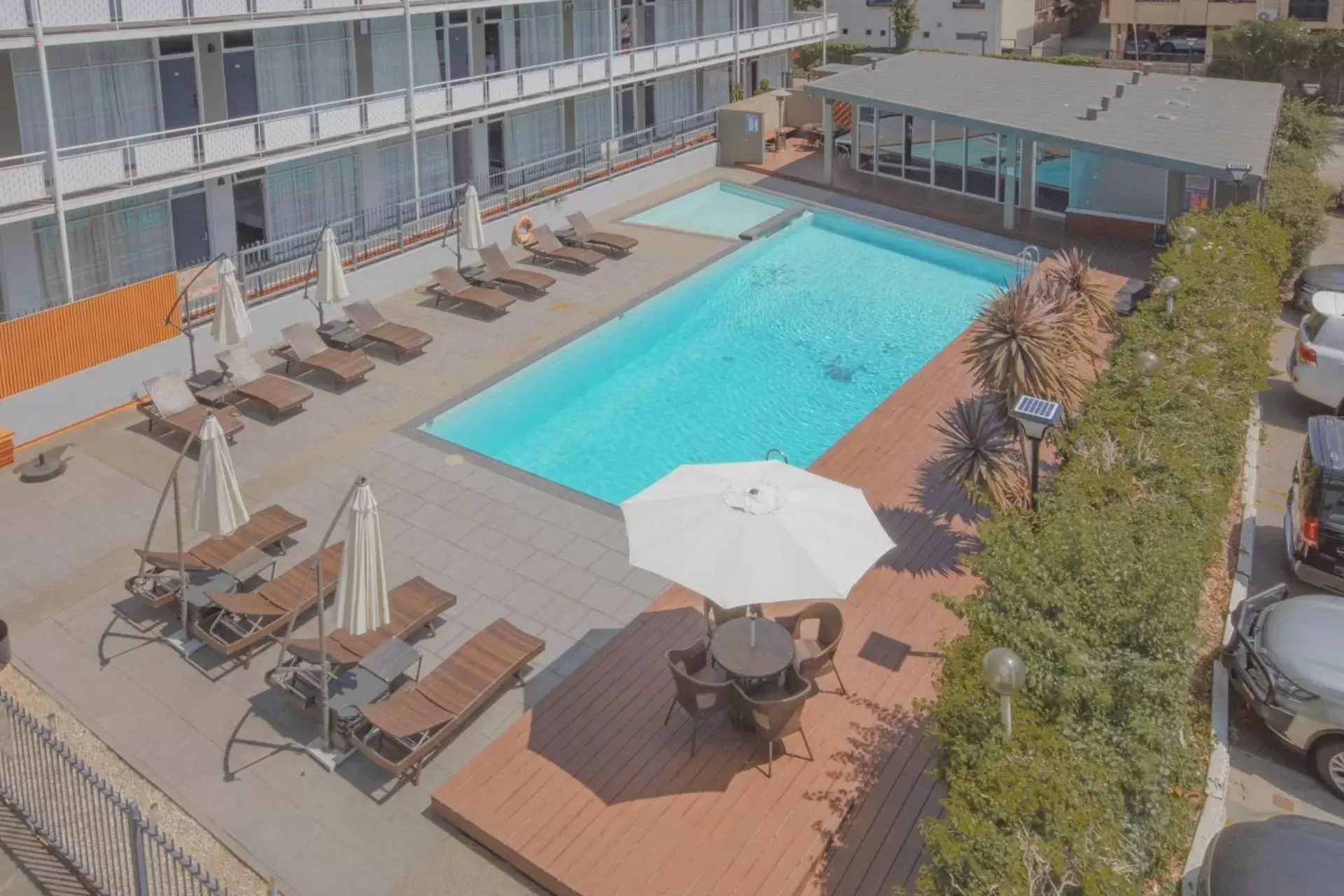 Swimming pool, Pool View in Carlton Hotel