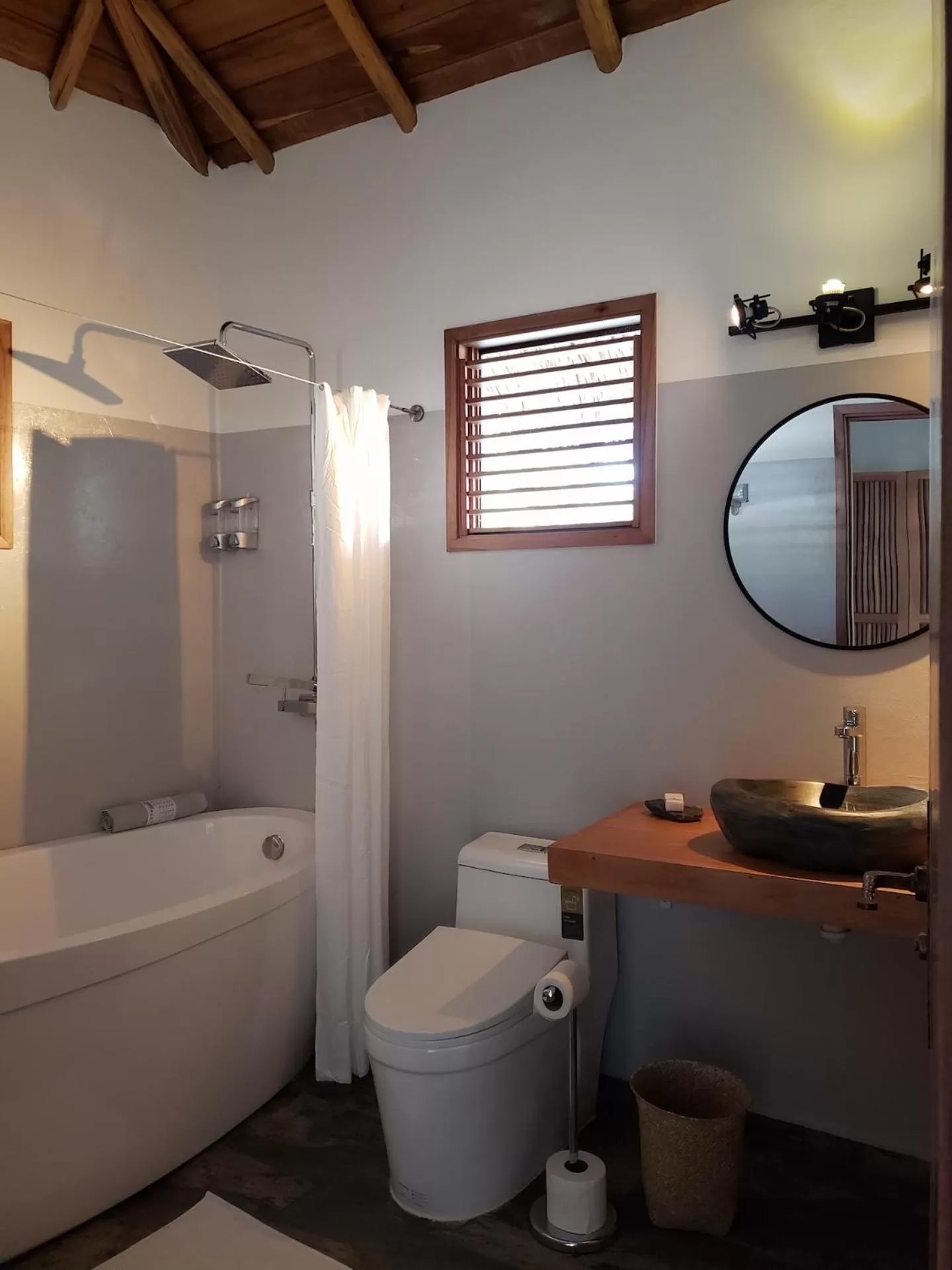 Bathroom in TAKUMA BOUTIK HOTEL