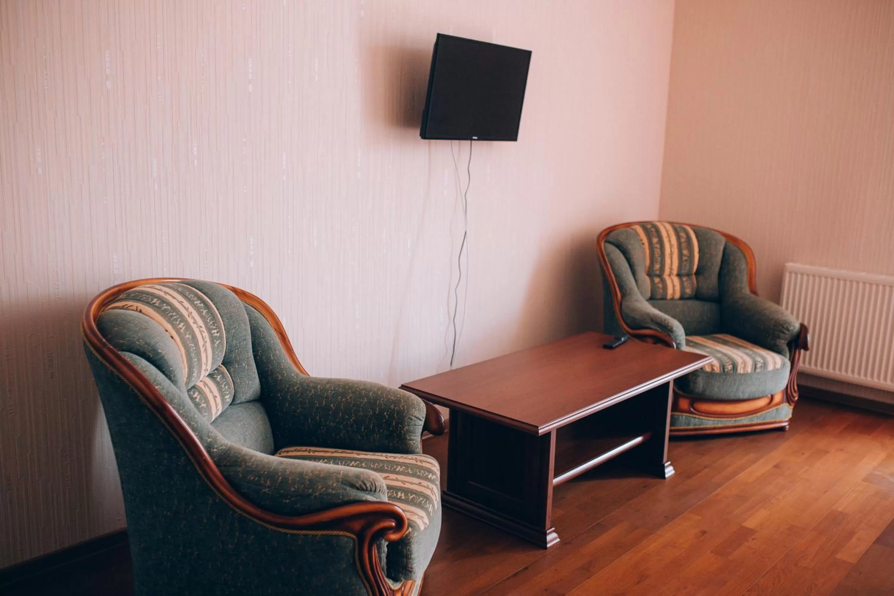 Property building in Fermerska Hata