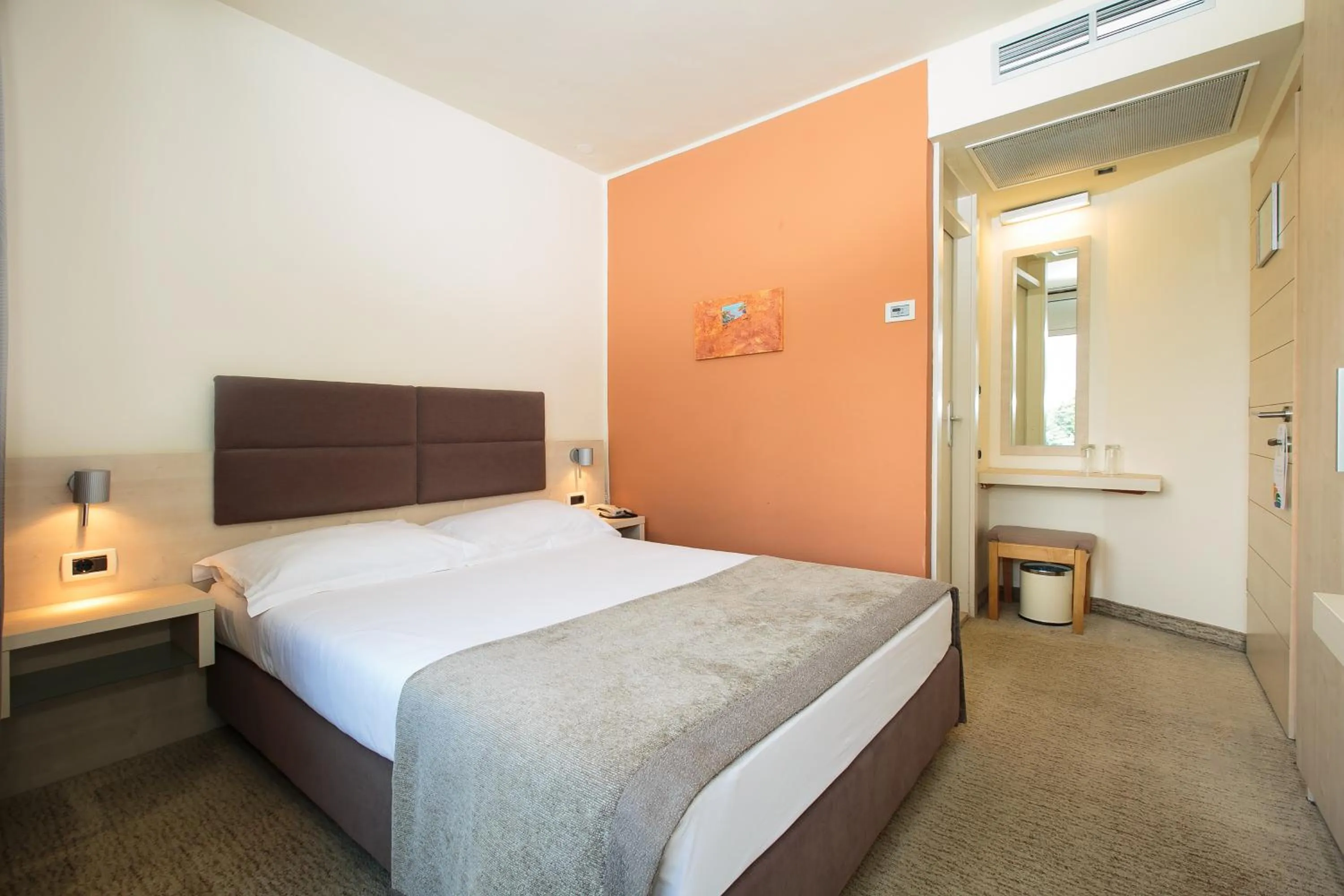 Bedroom, Bed in Hotel Mediteran Plava Laguna