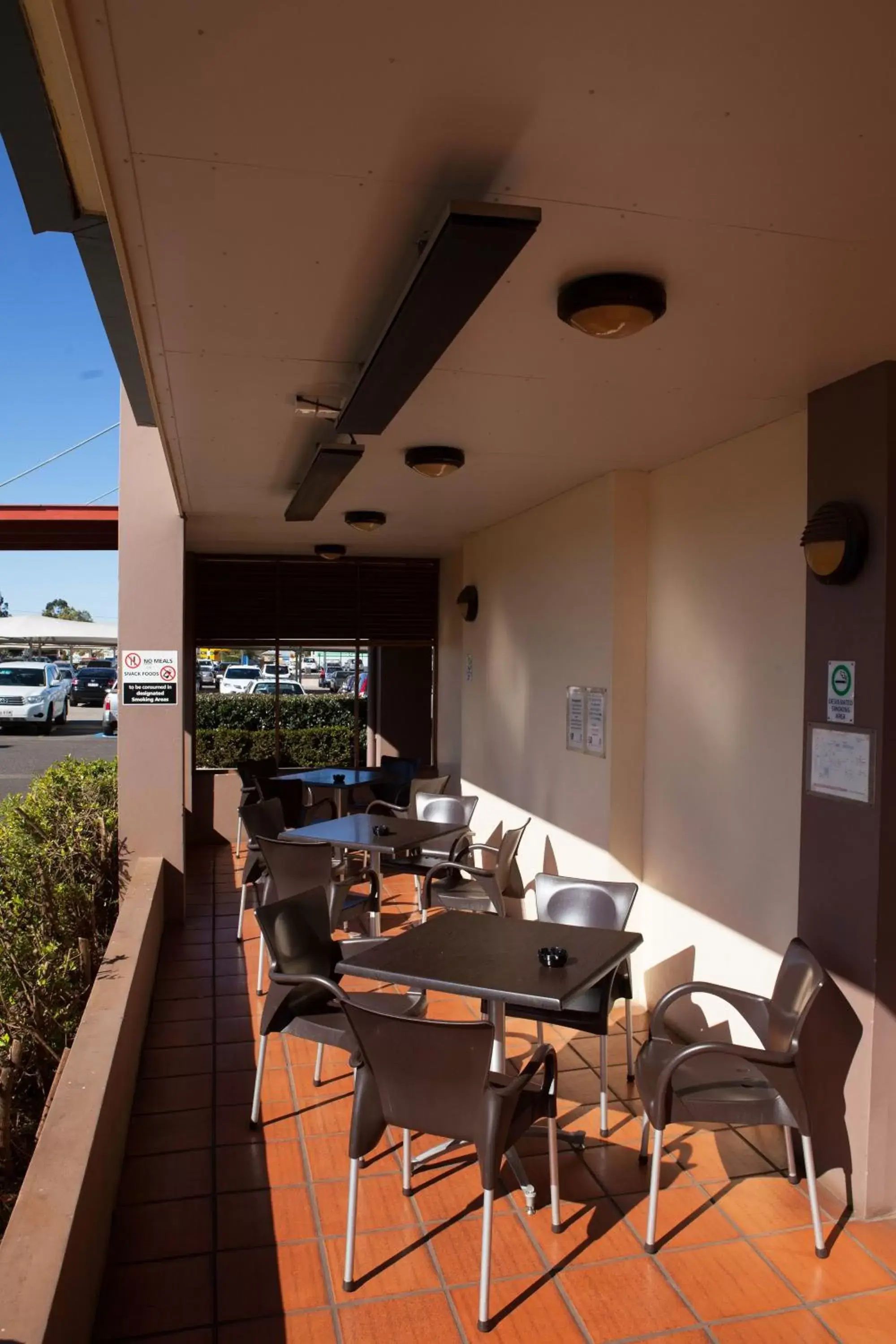 Balcony/Terrace, Restaurant/Places to Eat in Wilsonton Hotel Toowoomba