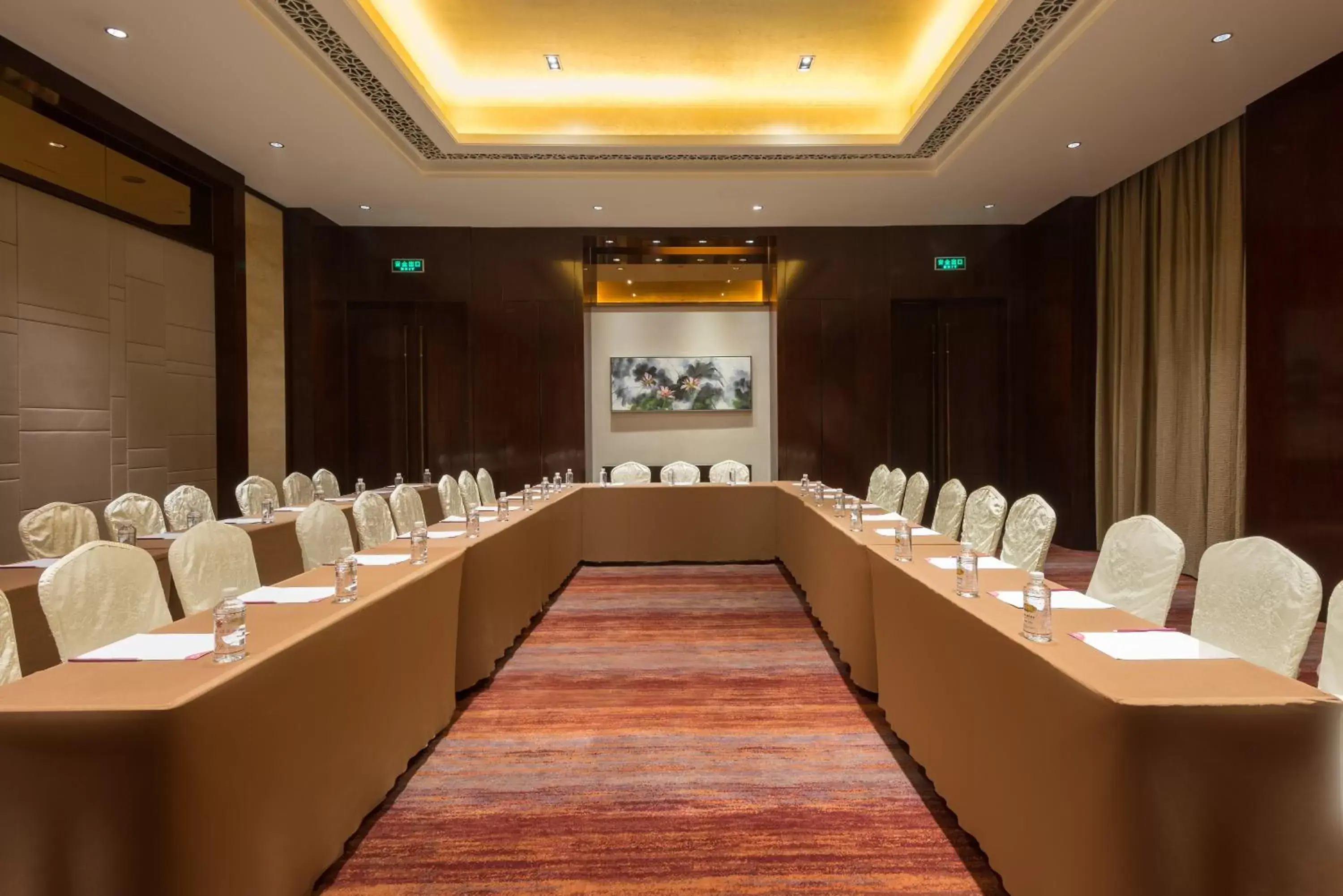 Meeting/conference room in Crowne Plaza Chengdu Panda Garden, an IHG Hotel