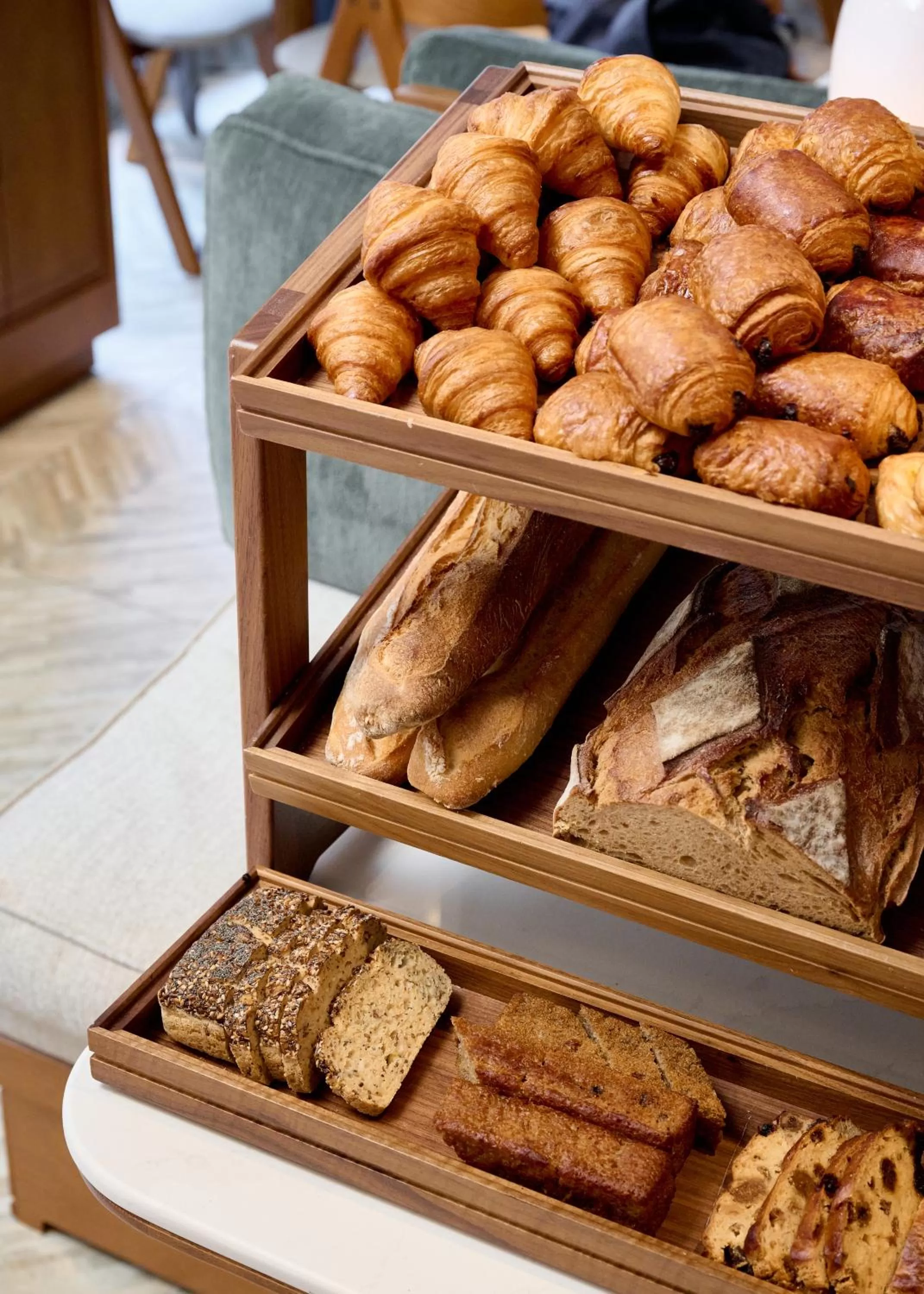 Restaurant/places to eat in Padam Hôtel