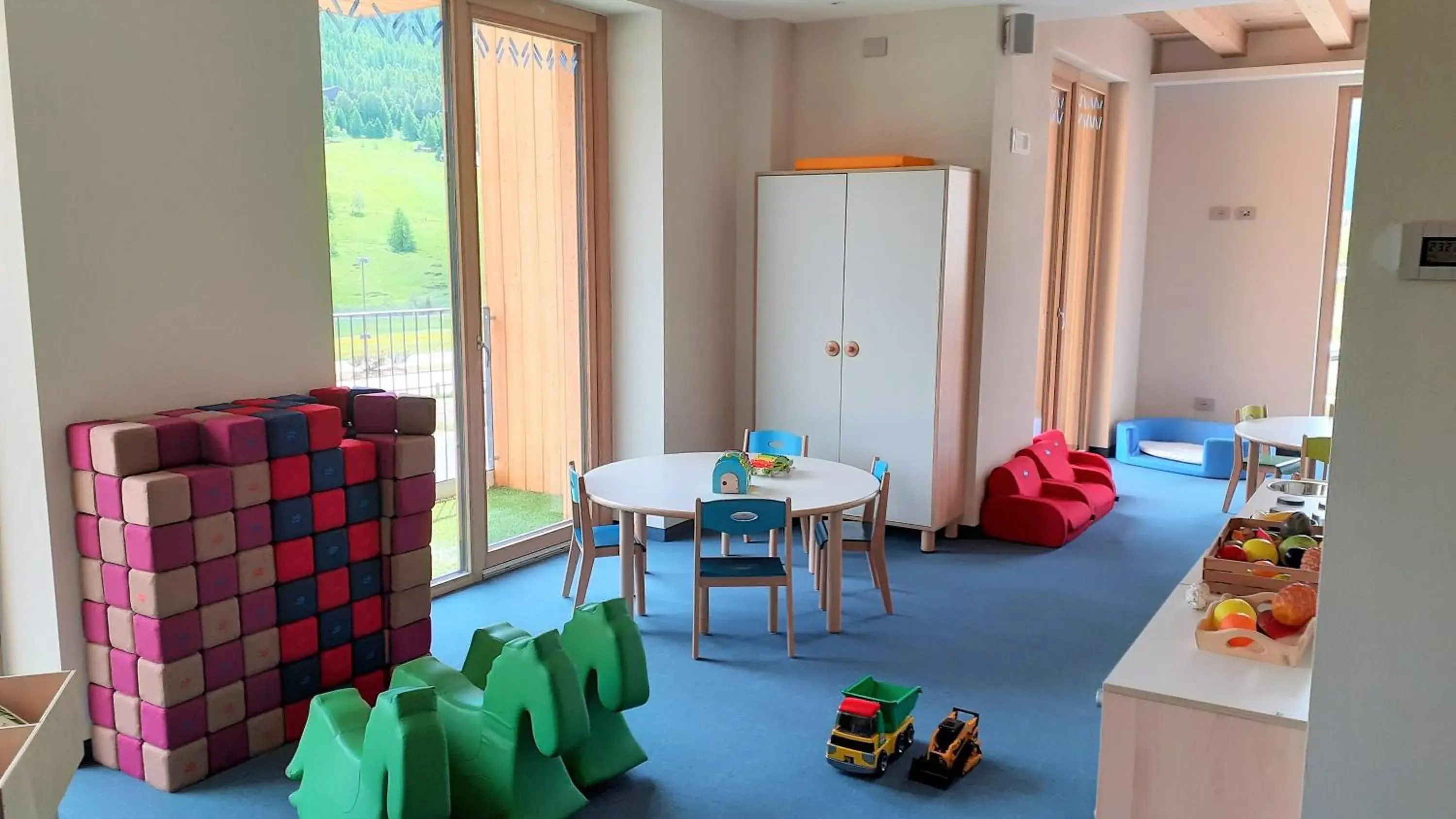 Children play ground, Kid's Club in Livì Family Hotel