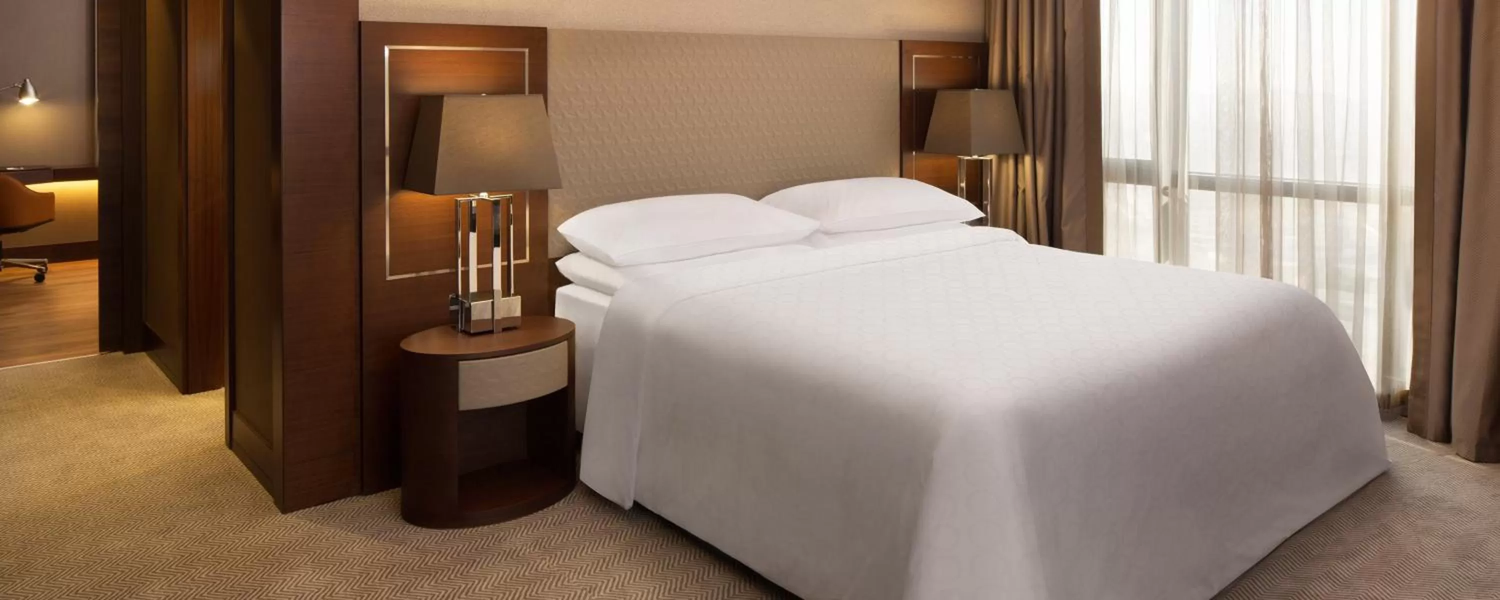 Bedroom, Bed in Sheraton Grand Istanbul Atasehir