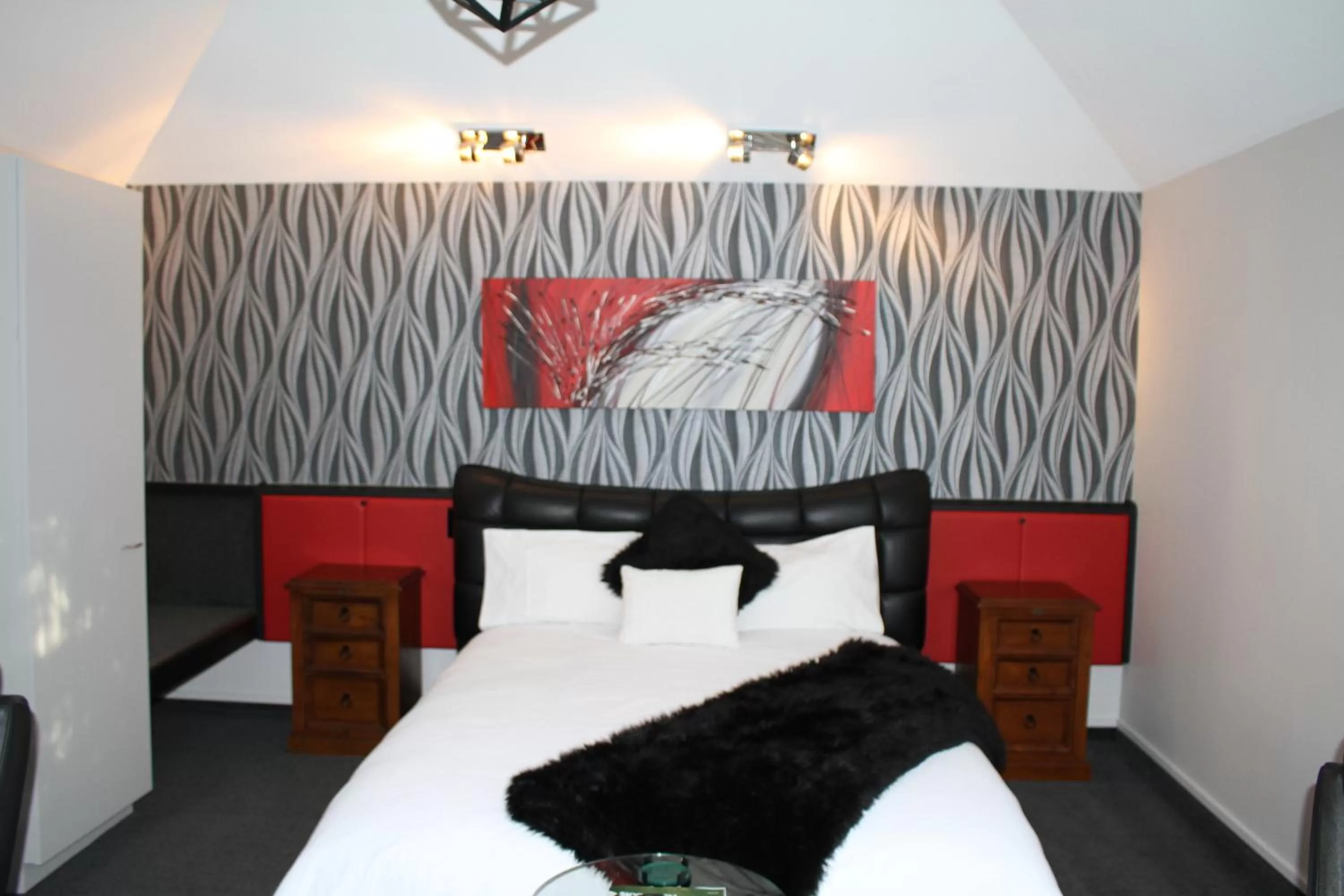 Bed in Birchwood Manor