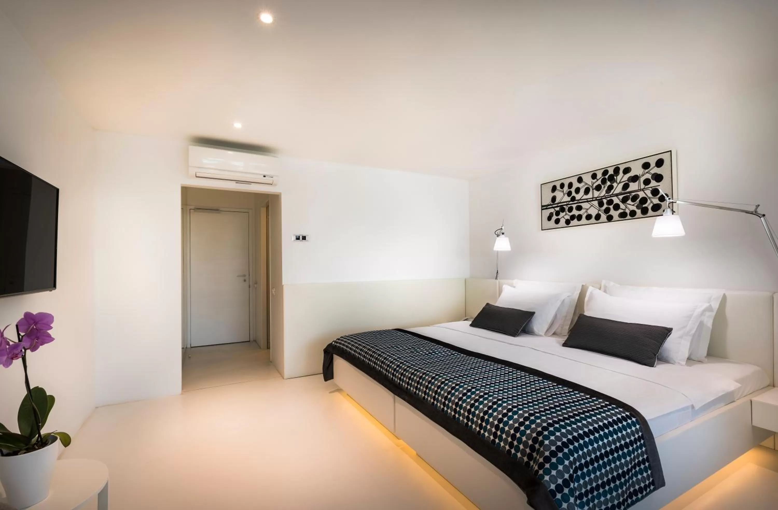 Photo of the whole room, Bed in RIVALMARE BEACH Boutique Hotel