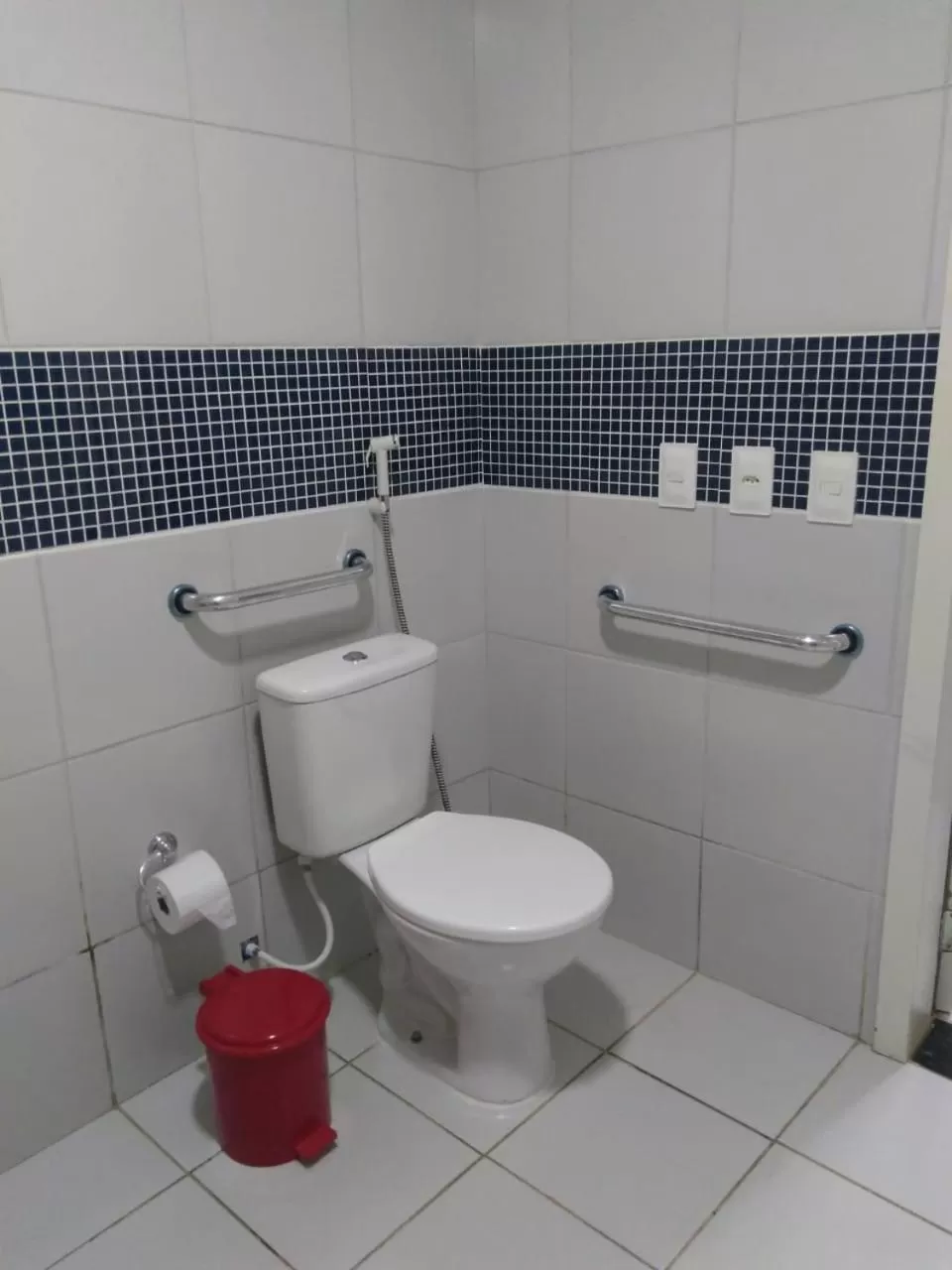 People in Hotel Executivo Boulevard