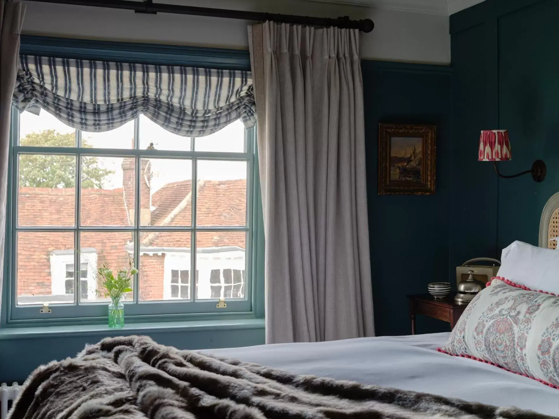 Bedroom, Bed in Stanwell House