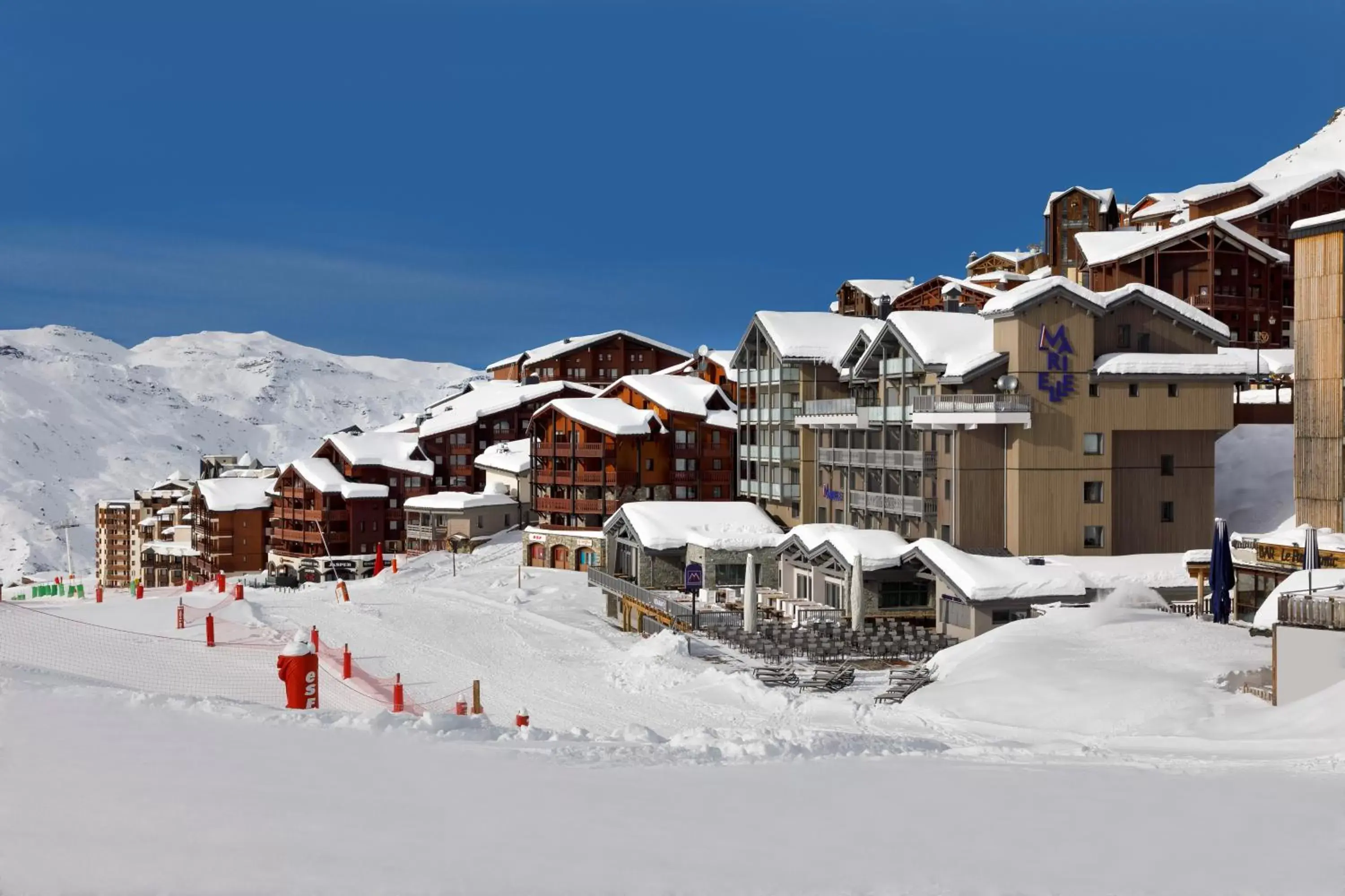 Property building, Winter in Hôtel Marielle