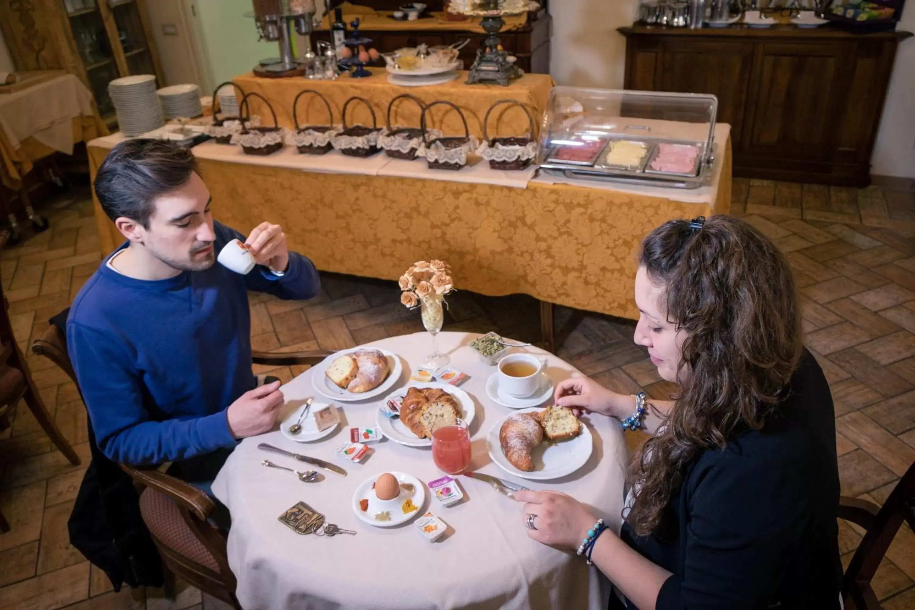 Restaurant/places to eat in Hotel Fortuna Restaurant/places to eat in Hotel Fortuna