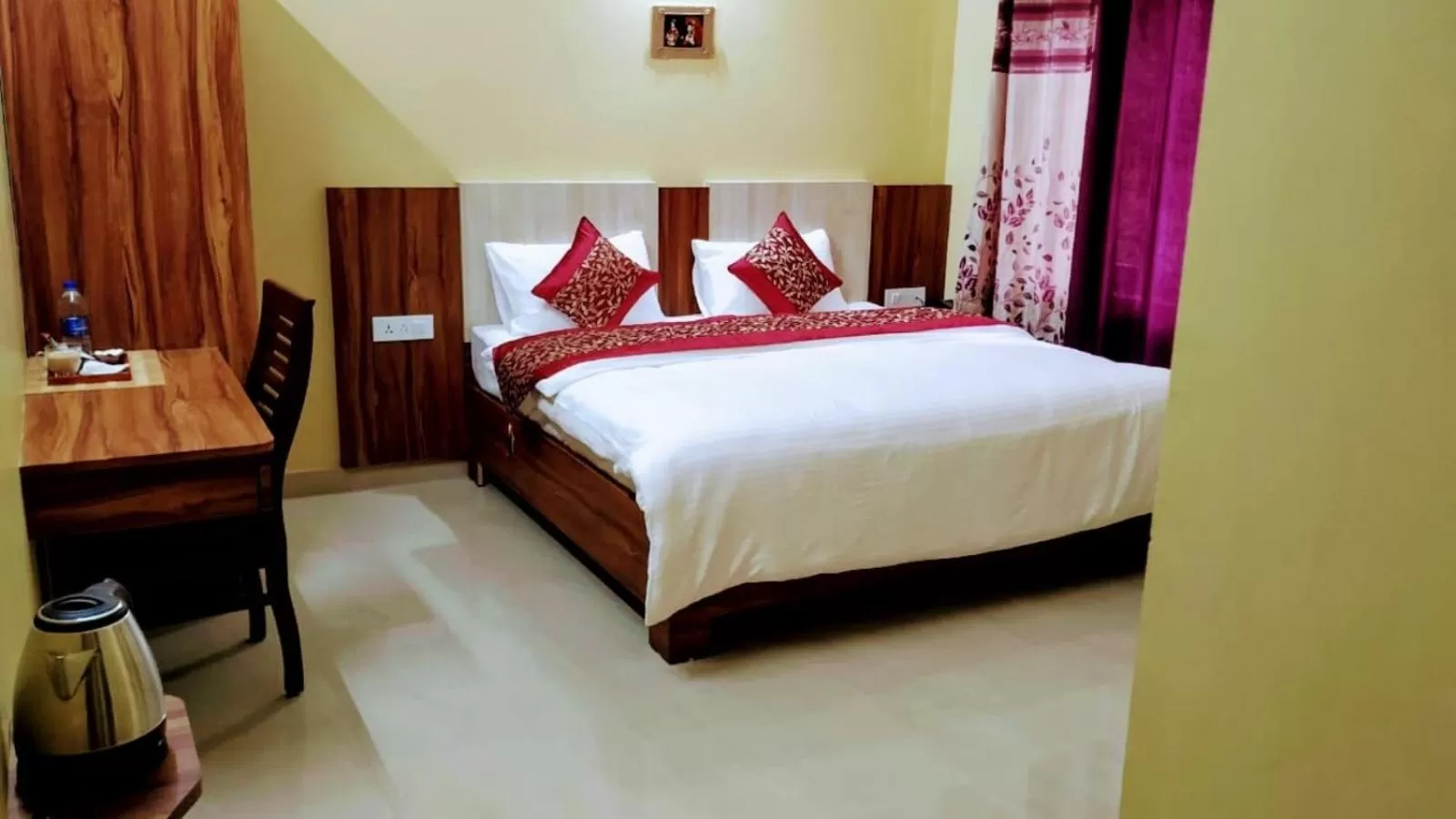 Bed in Sakura Guest House