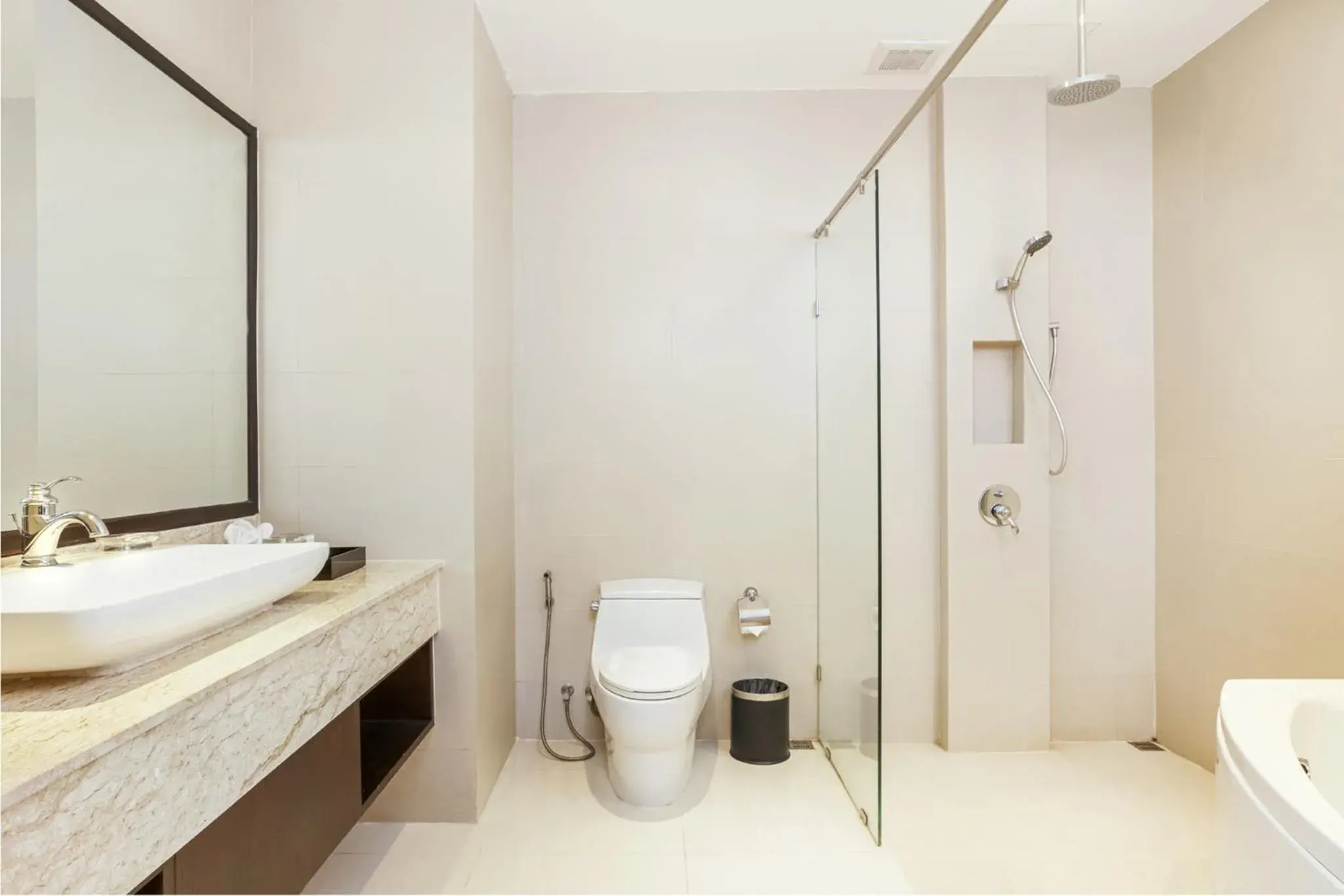 Bathroom in Grand Palazzo Hotel - SHA Extra Plus Bathroom in Grand Palazzo Hotel - SHA Extra Plus