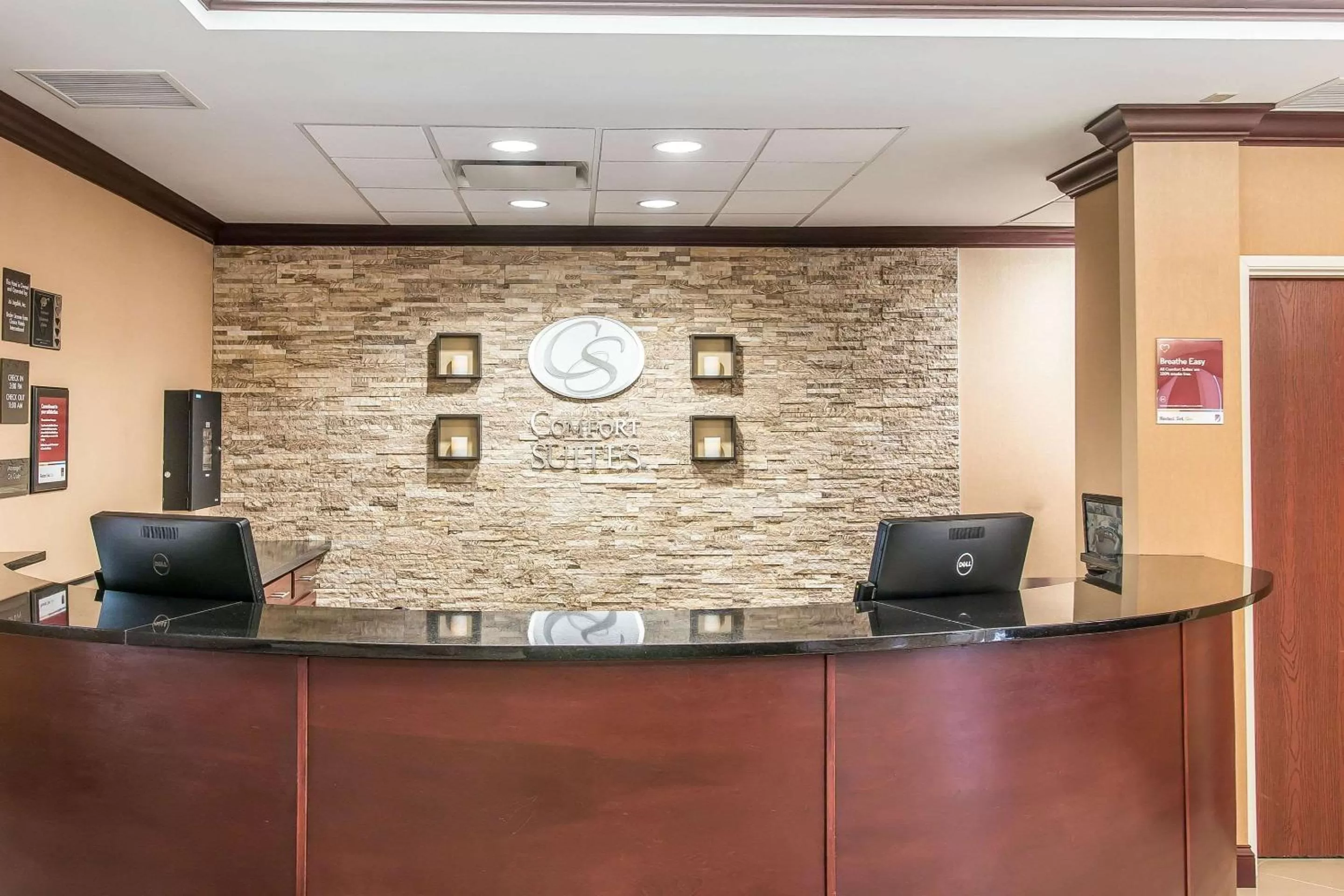 Lobby or reception in Comfort Suites South Bend Near Casino