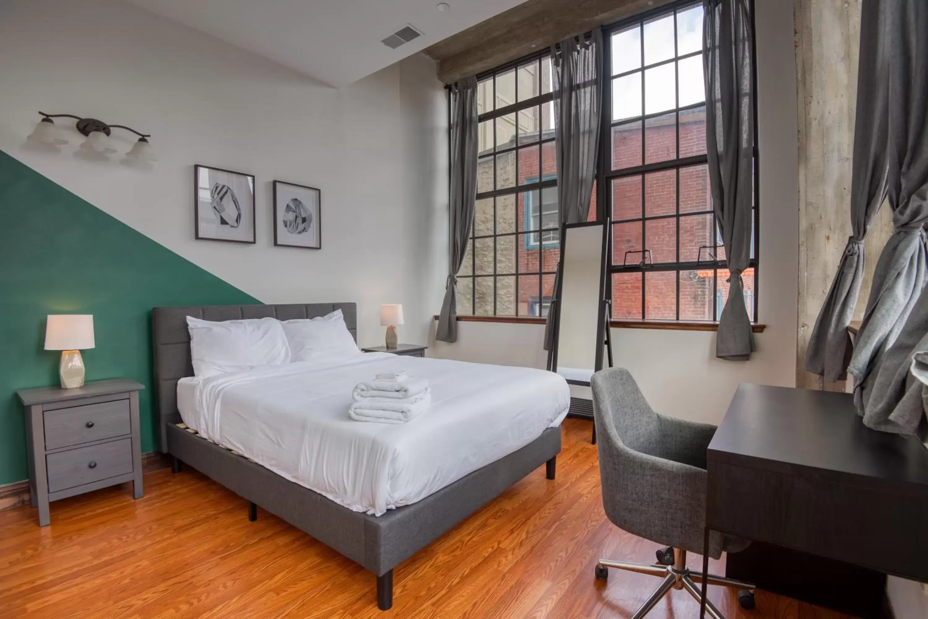 Apartment with Balcony in Sosuite at Independence Lofts - Callowhill