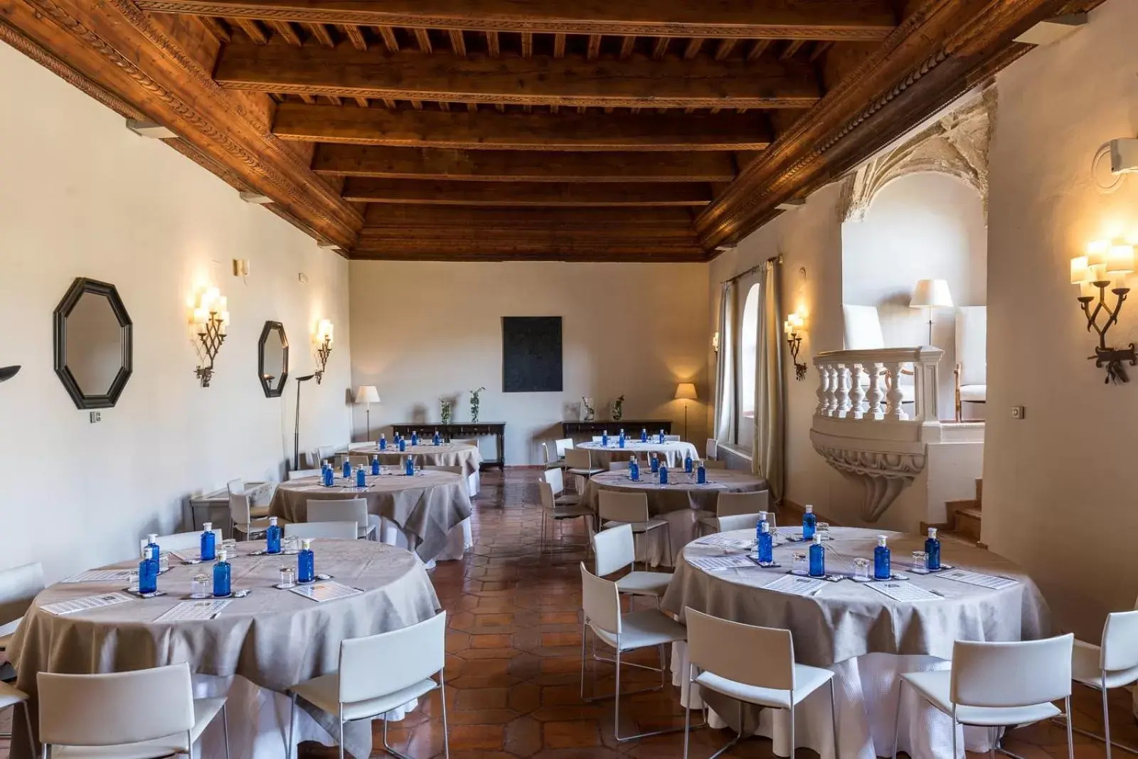 Business facilities, Restaurant/Places to Eat in Parador de Cuenca