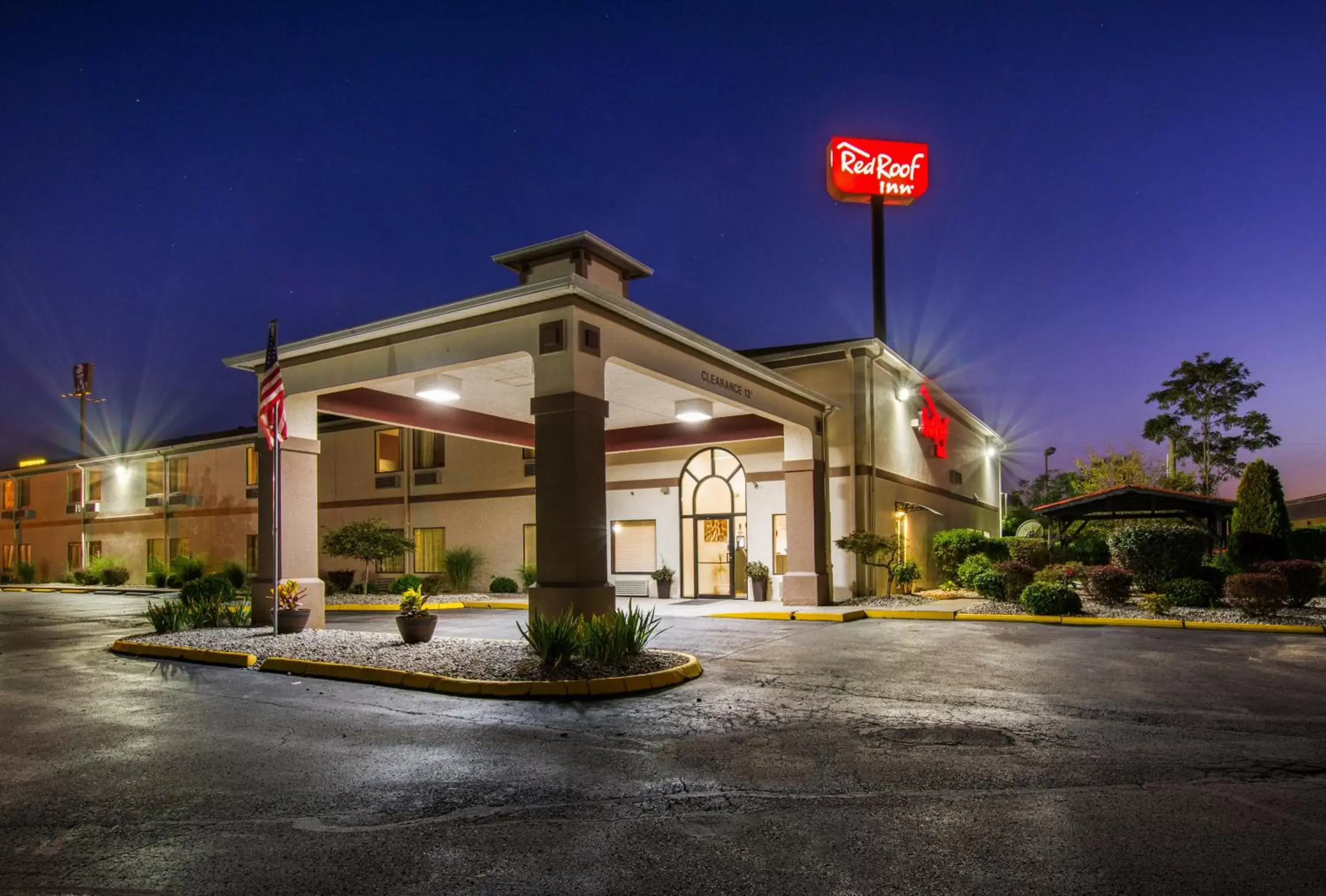 Property Building in Red Roof Inn Carrollton