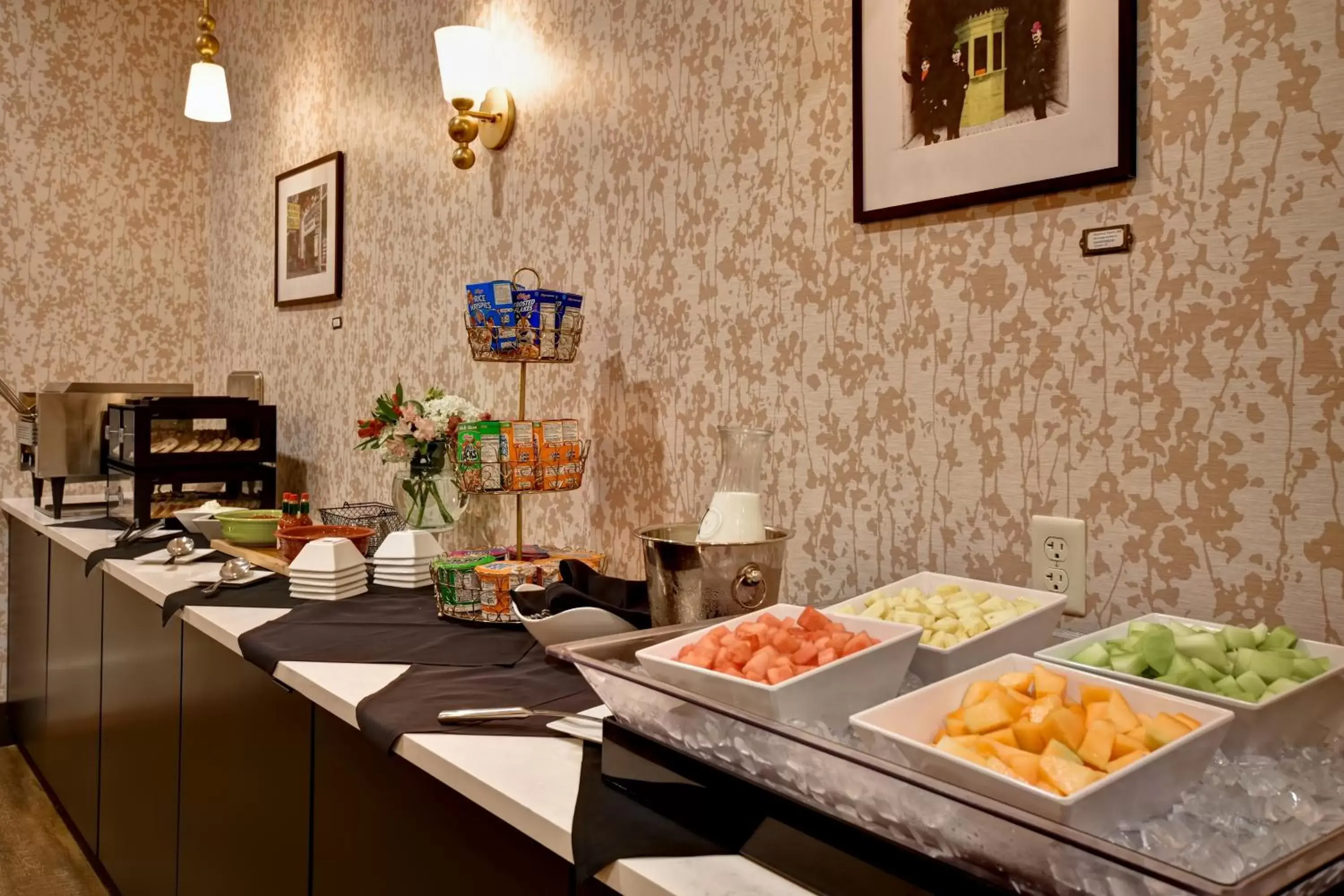 Breakfast, Food in Holiday Inn Lancaster, an IHG Hotel