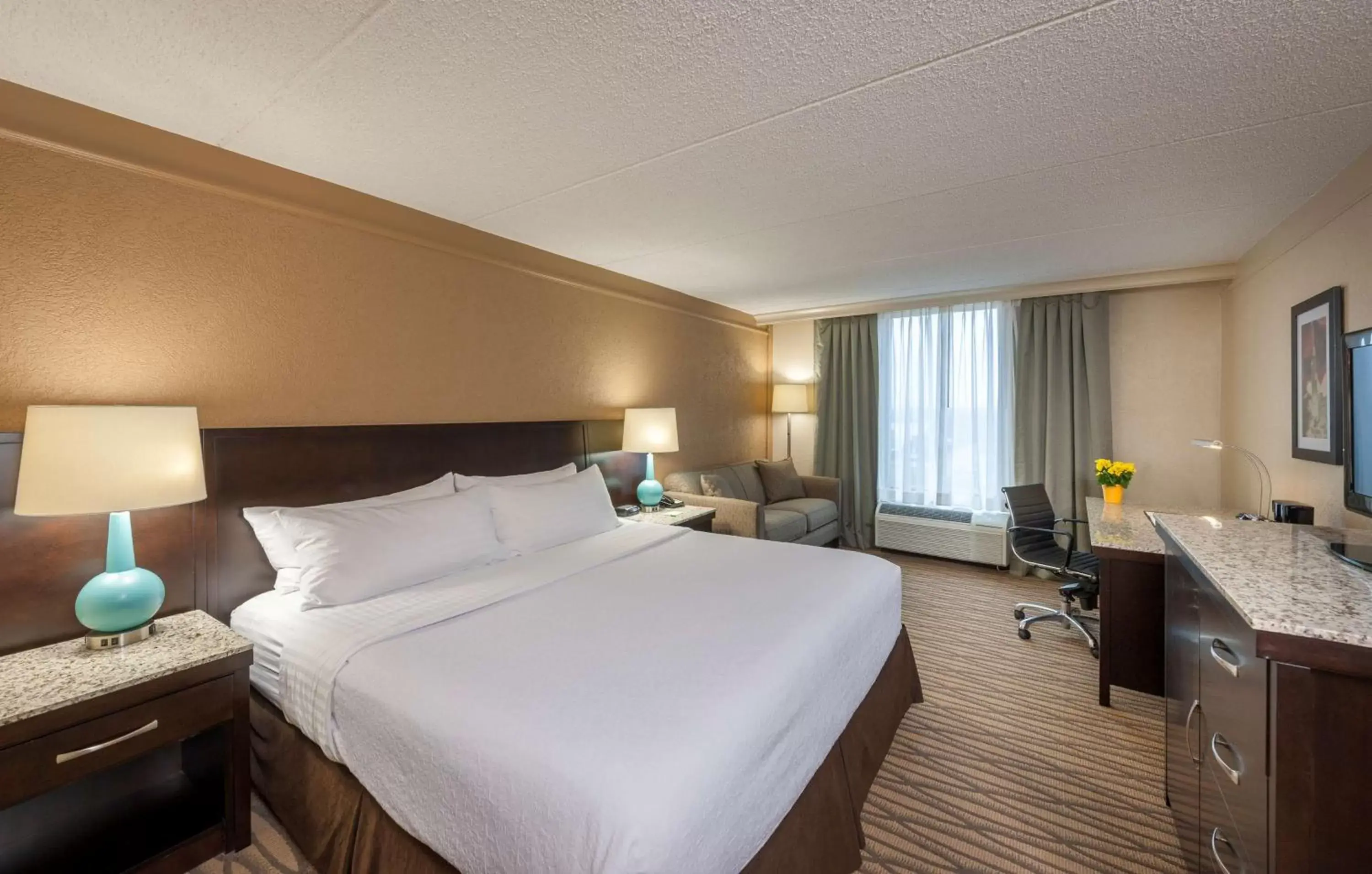 Bed in Best Western Plus Strongsville Cleveland