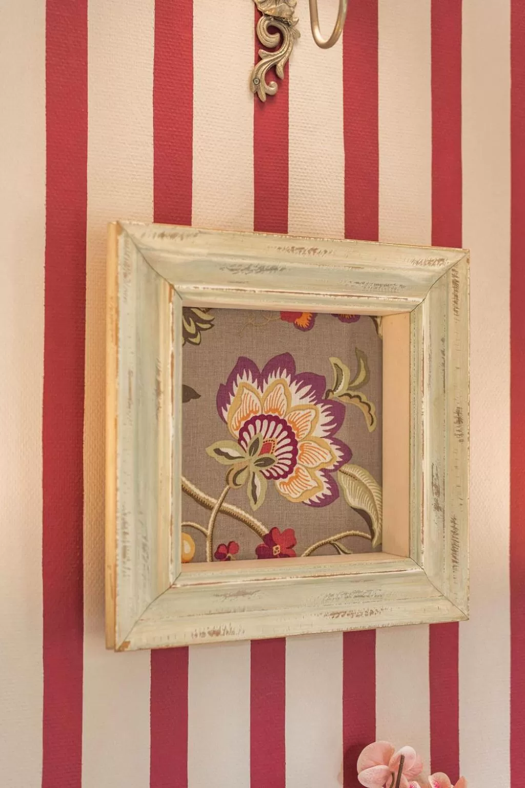 Decorative detail in Garlande Hôtel Avignon Centre