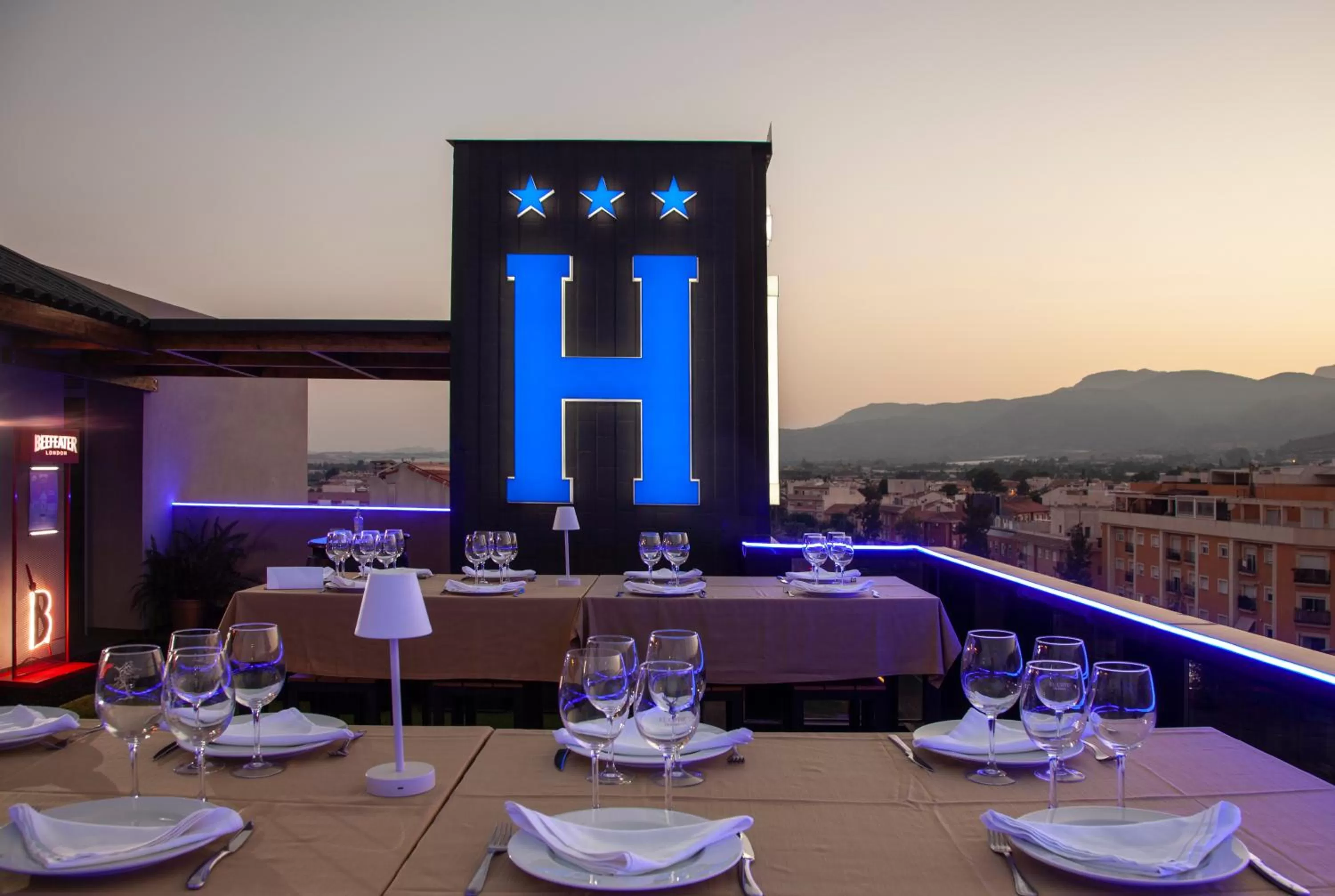 Restaurant/places to eat in Hotel Julián