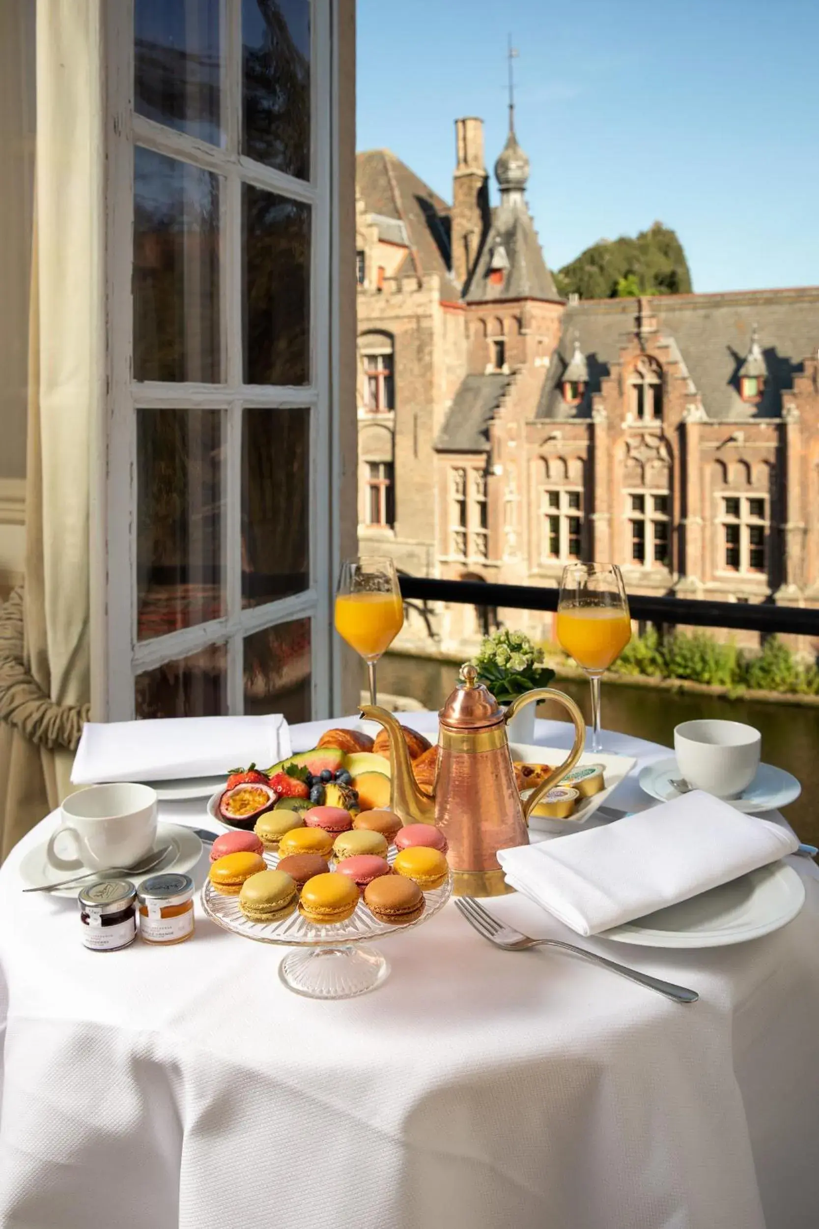 Breakfast in De Tuilerieen - Small Luxury Hotels of the World