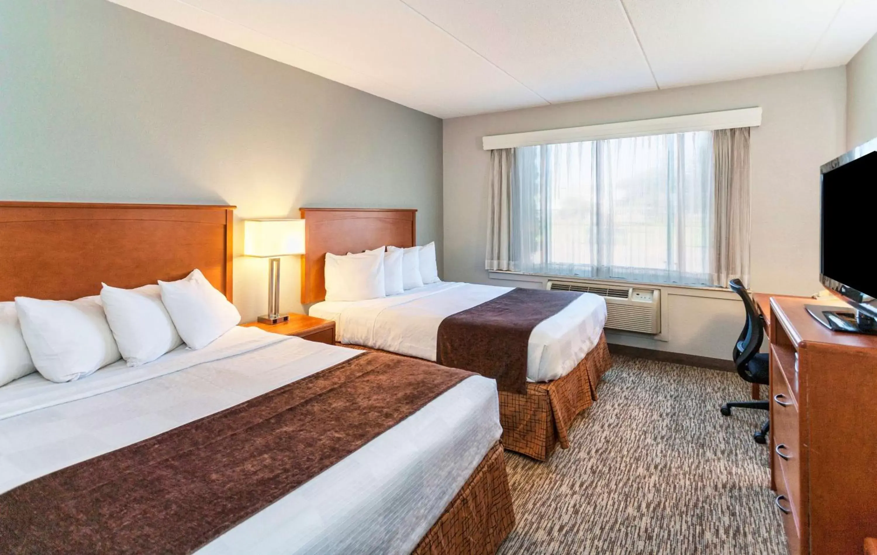 Queen Room with Two Queen Beds - Second Floor in Best Western Bridgeview Hotel