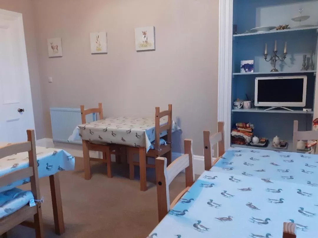 Dining area, Bed in Bank House