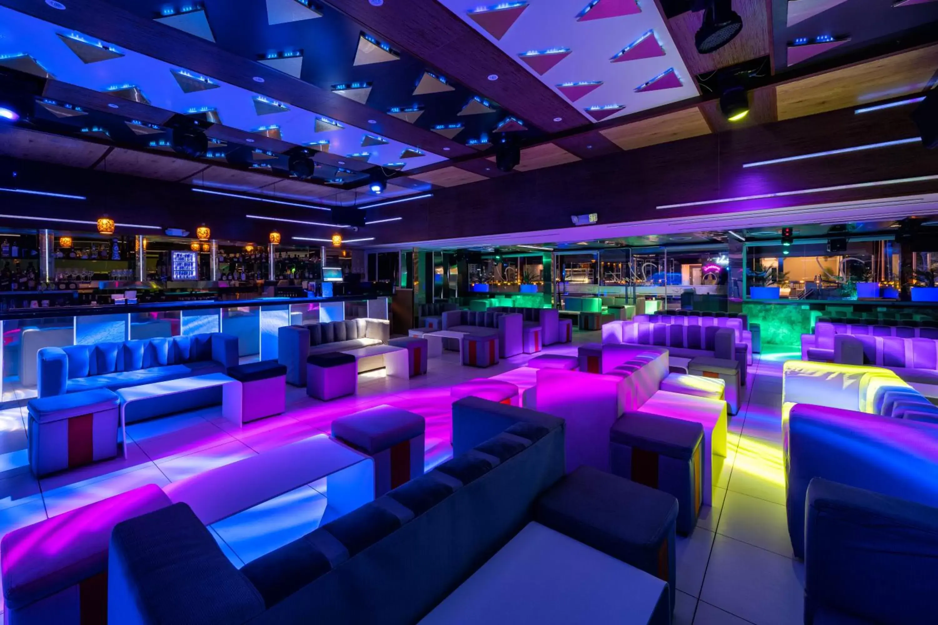 Nightclub / DJ, Lounge/Bar in W&P Santo Domingo