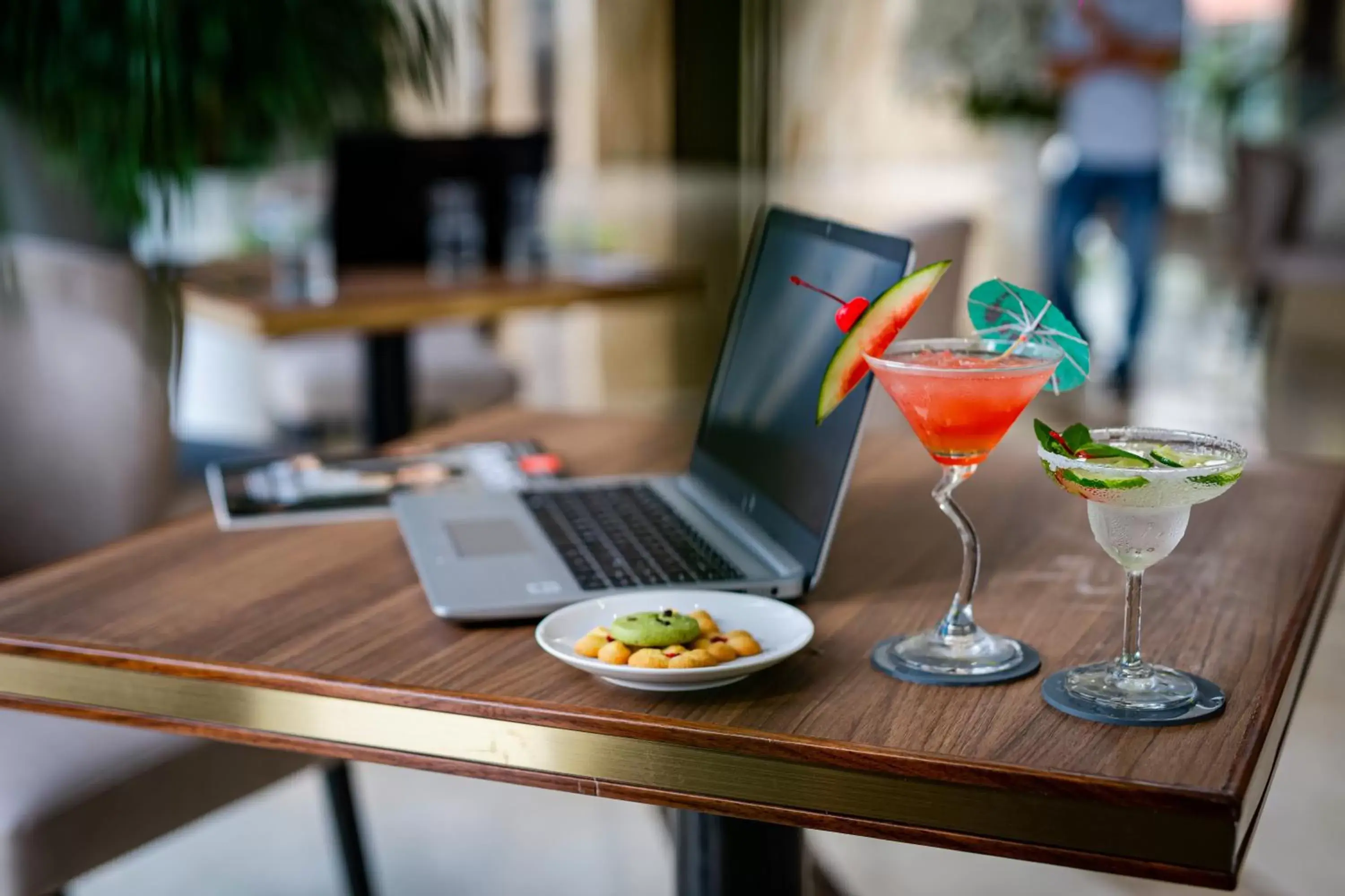 Food and drinks in Paddington Hotel Halong Bayview Food and drinks in Paddington Hotel Halong Bayview