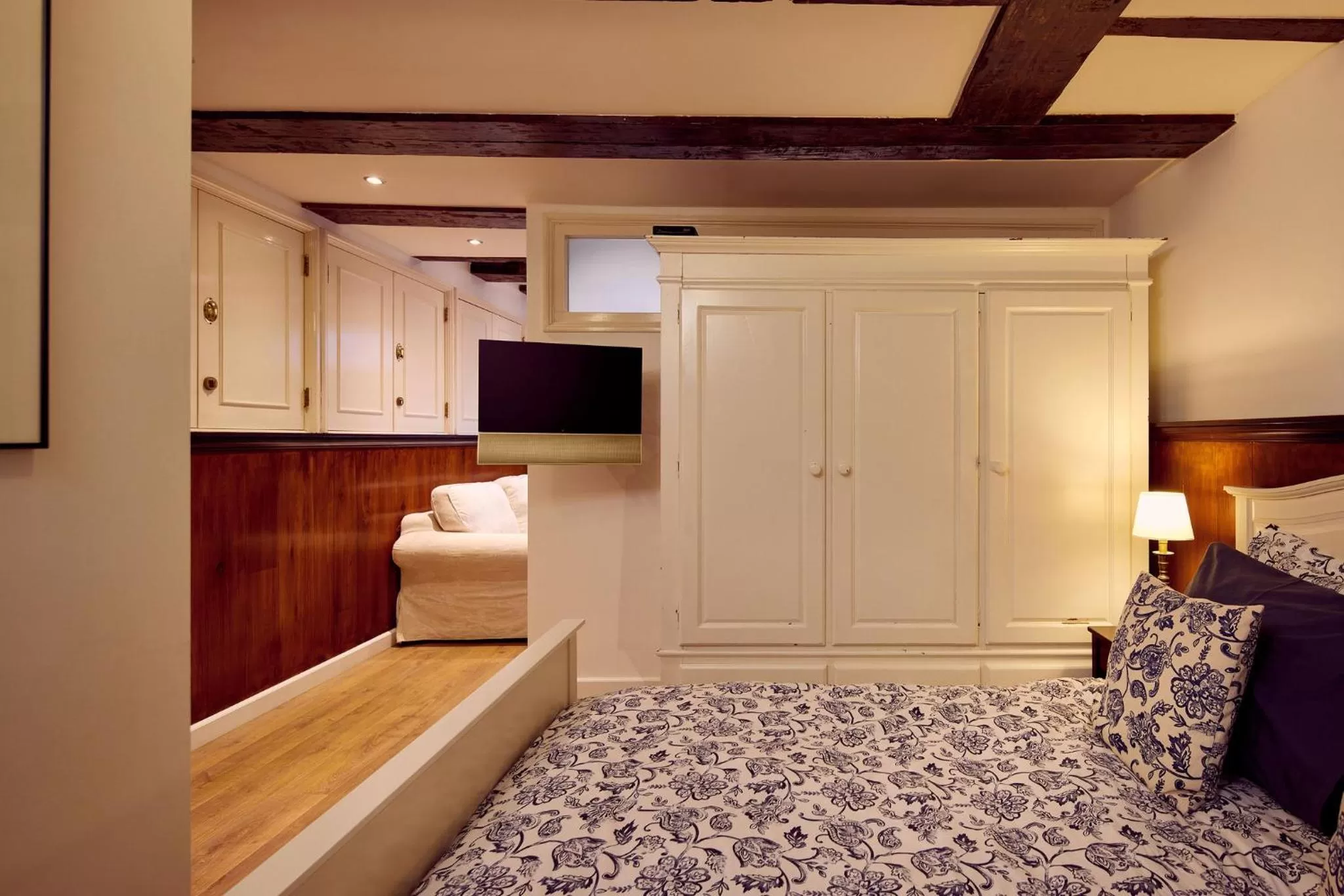 Bedroom, Bed in Realeneiland Bed & Breakfast