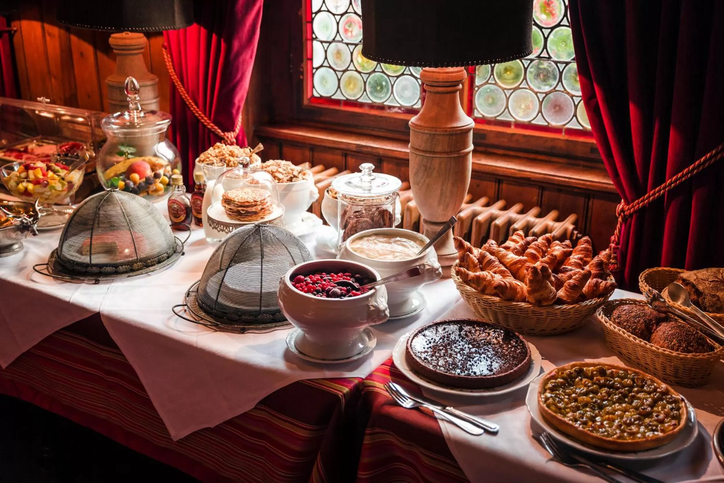 Breakfast in Hôtel des Deux Clefs