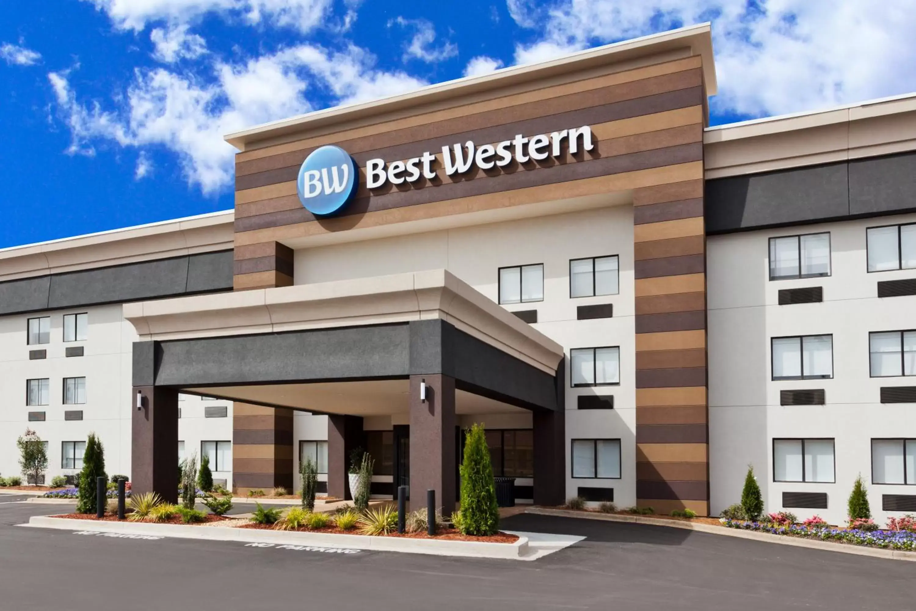 Property Building in Best Western Montgomery I-85 North