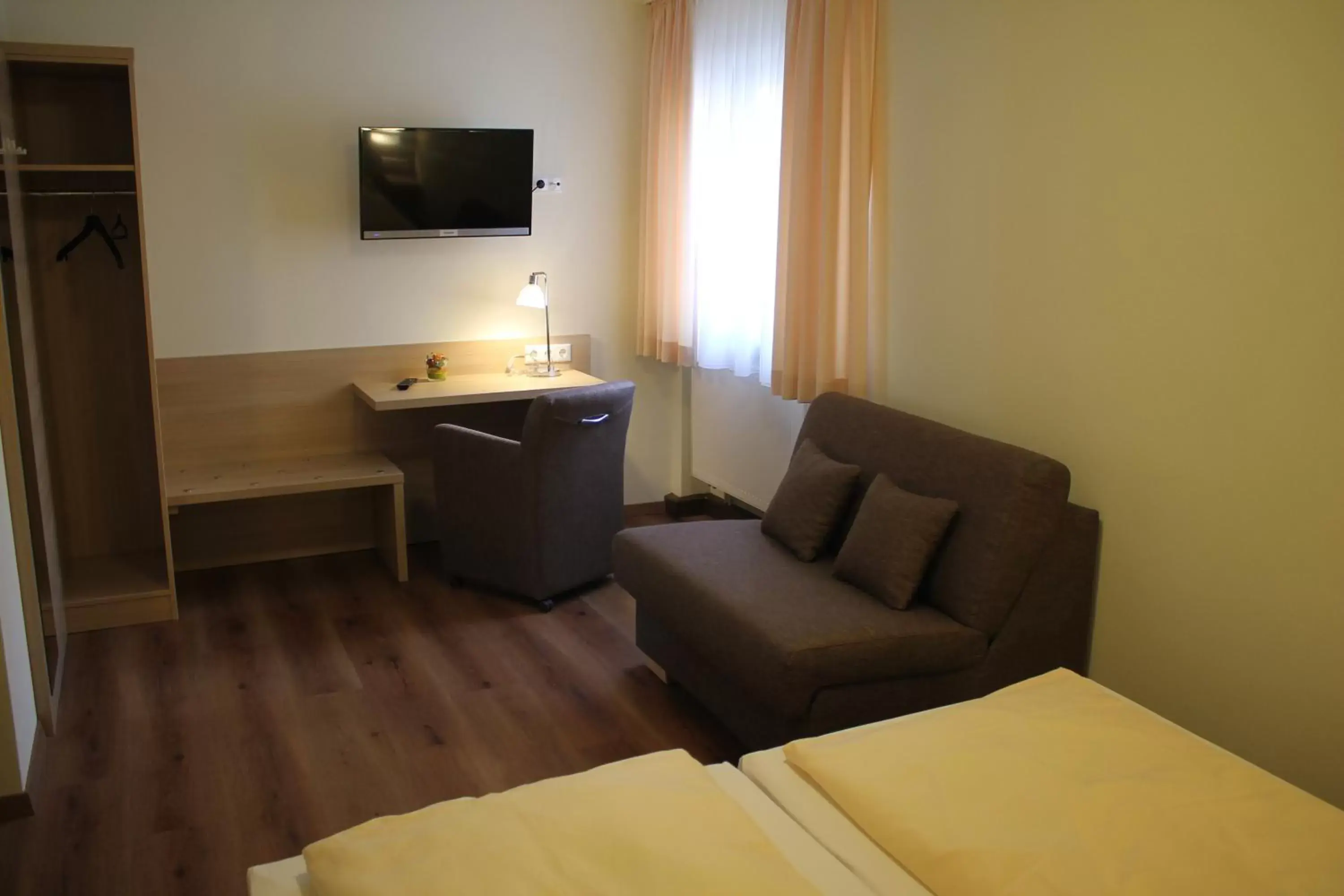 Double Room - single occupancy in Hotel-Restaurant Stern Double Room - single occupancy in Hotel-Restaurant Stern