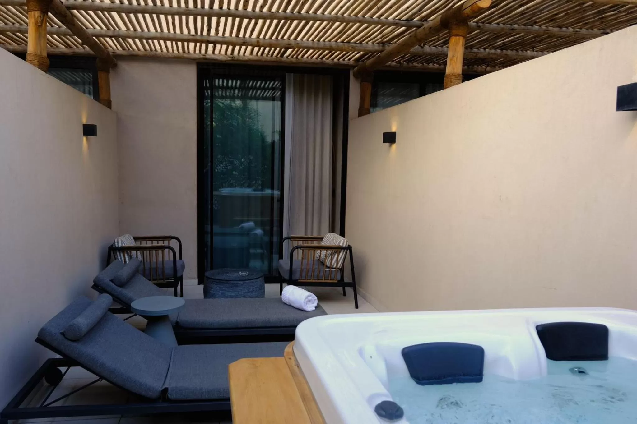 Hot Tub in NOW-VX adults only