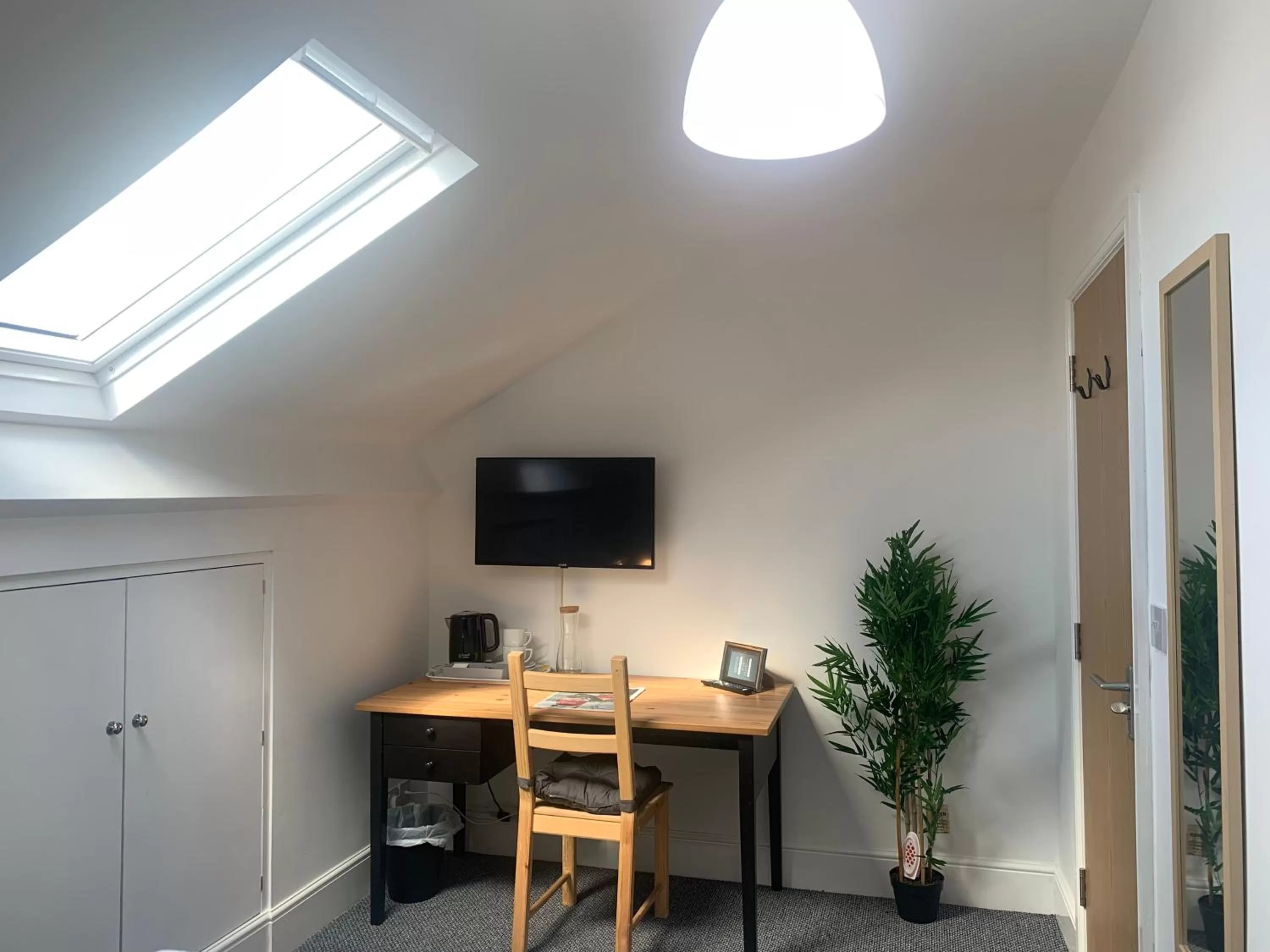 TV and multimedia in Be My Guest Liverpool