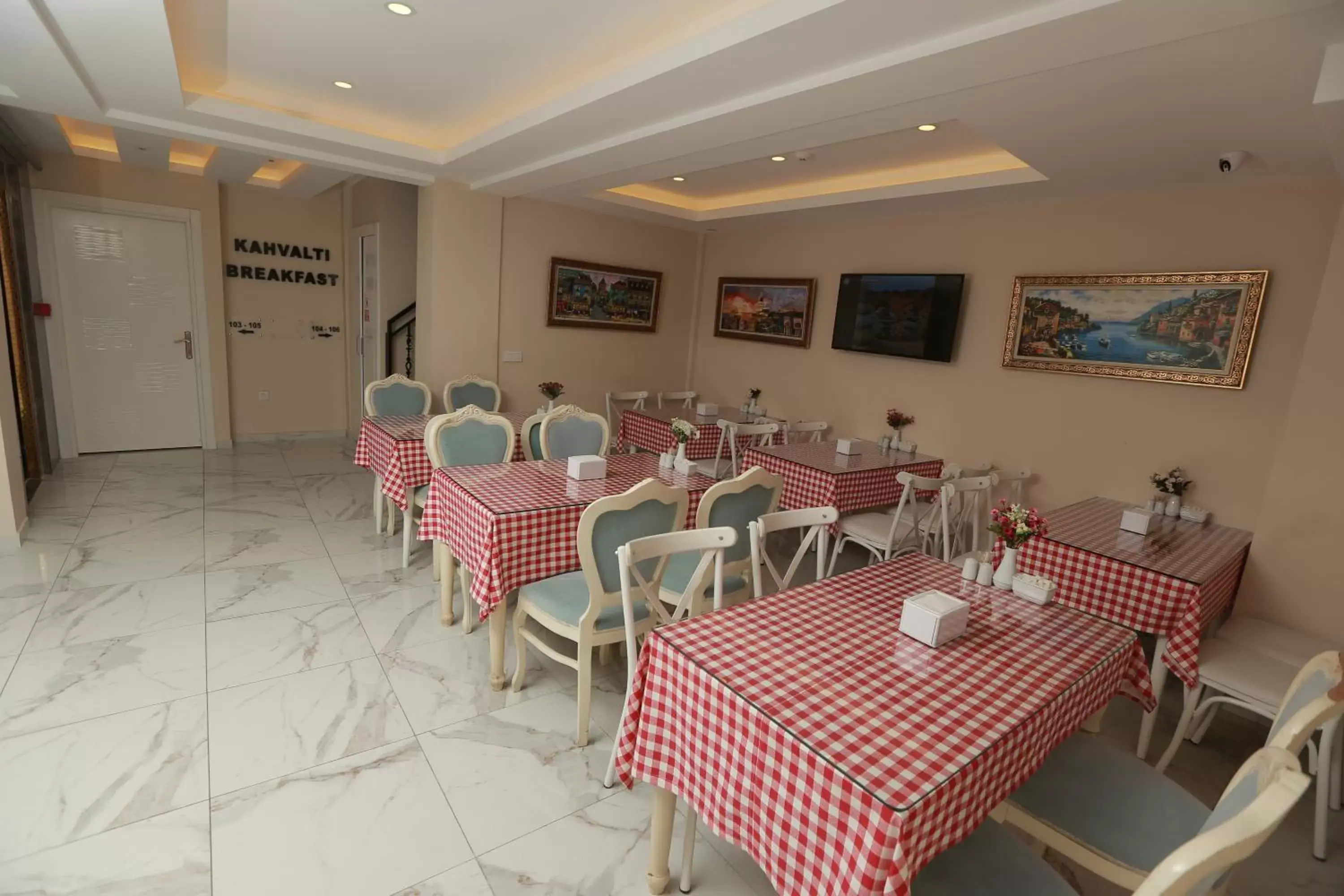 Restaurant/places to eat in Constantinopolis Hotel Restaurant/places to eat in Constantinopolis Hotel