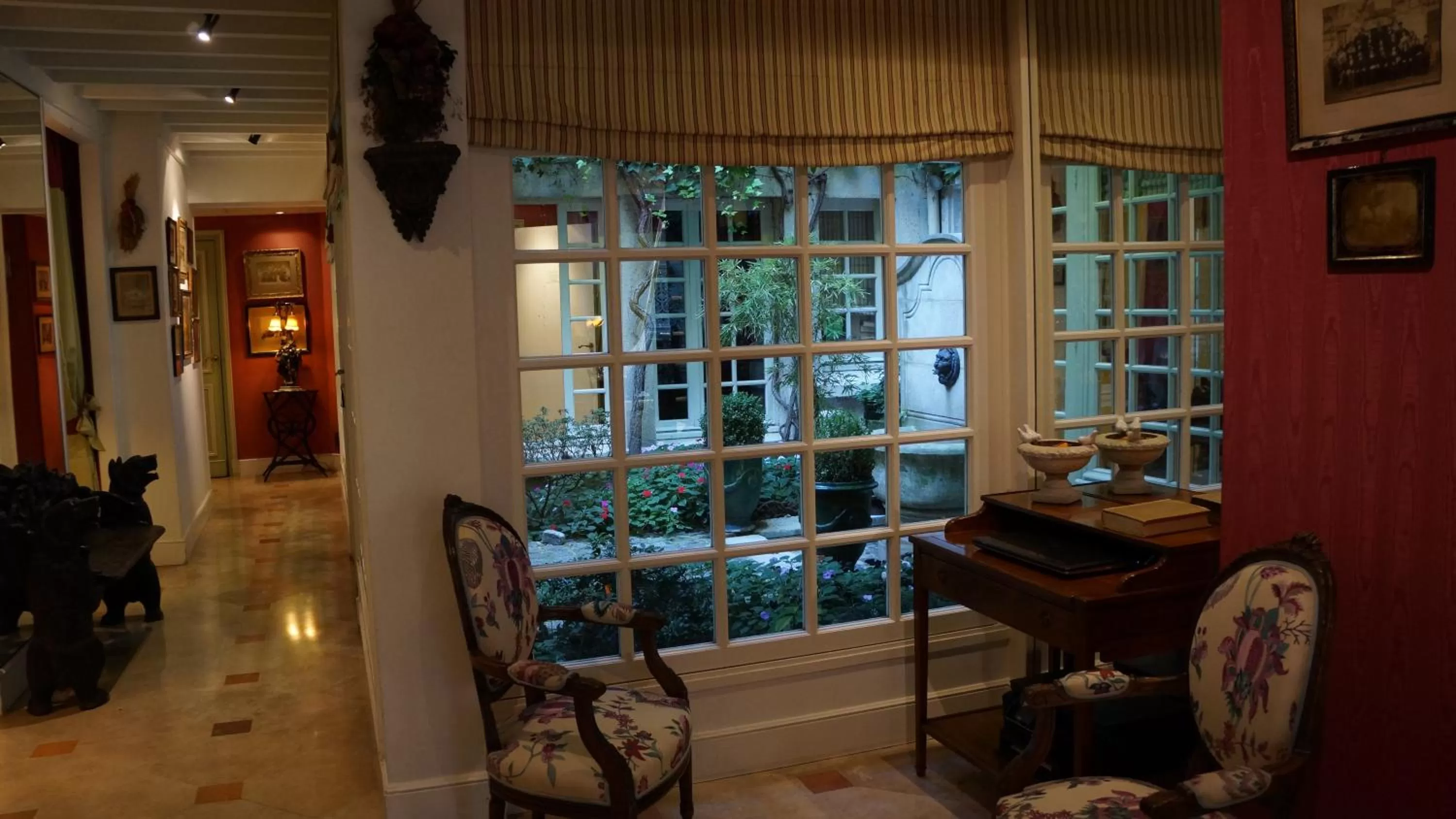 Patio in Le Relais Médicis