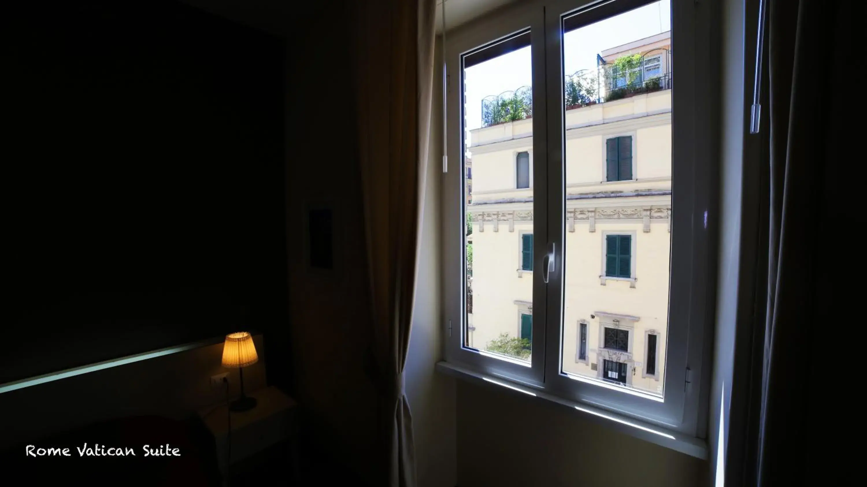 Landmark view in Rome Vatican Suite Landmark view in Rome Vatican Suite
