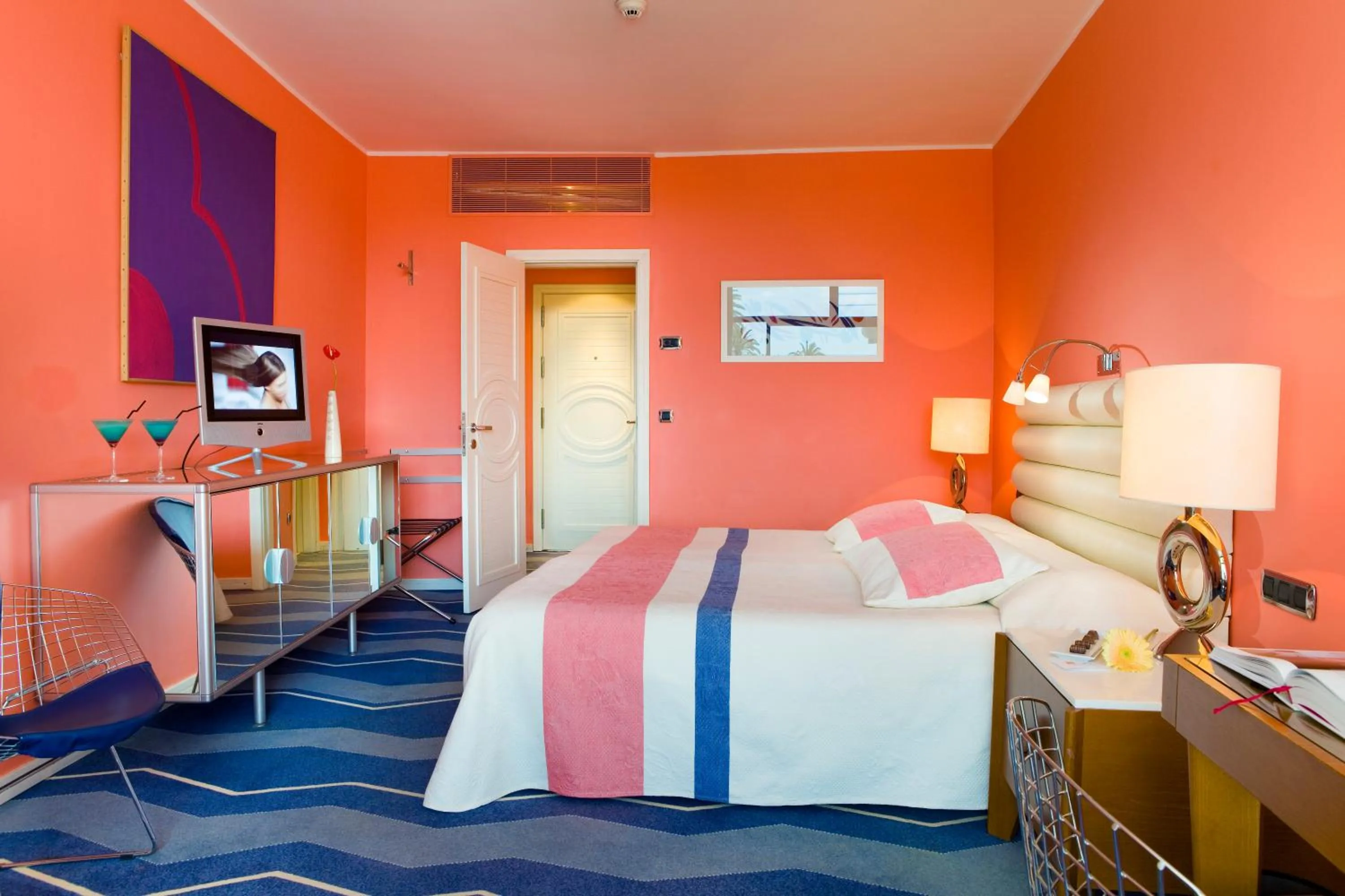 Bed in Seaside Palm Beach