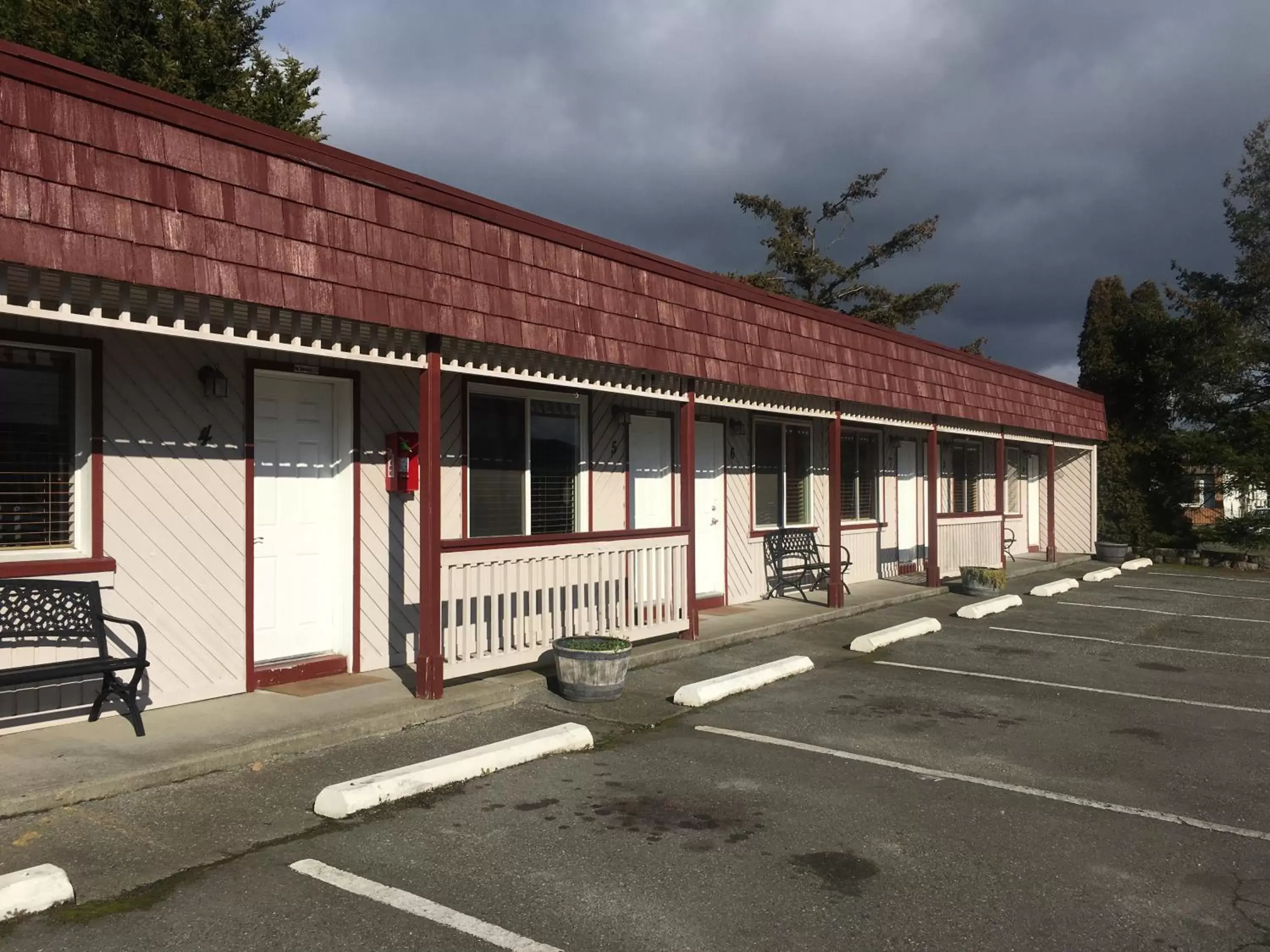 Property Building in Tyee Restaurant and Motel