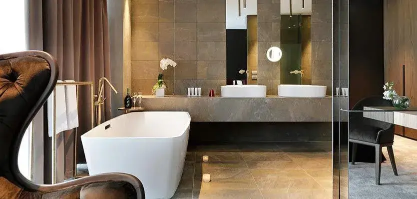 Bathroom in Grand Hotel Campione